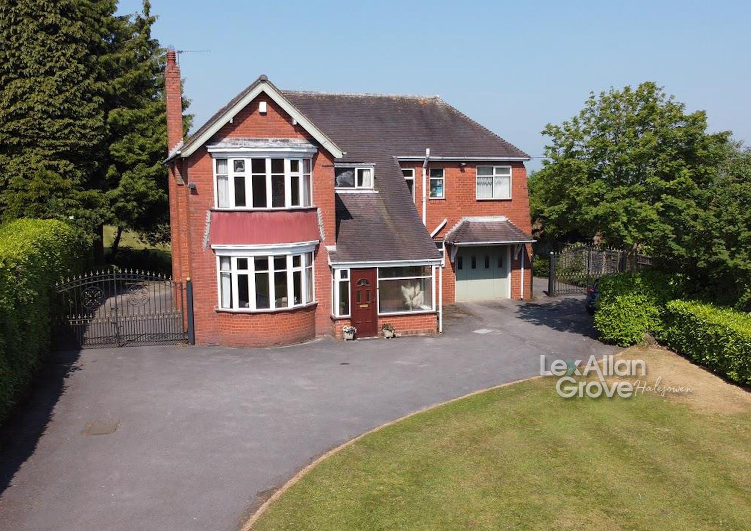 3 bed detached house for sale in Bromsgrove Road, Halesowen - Property Image 1