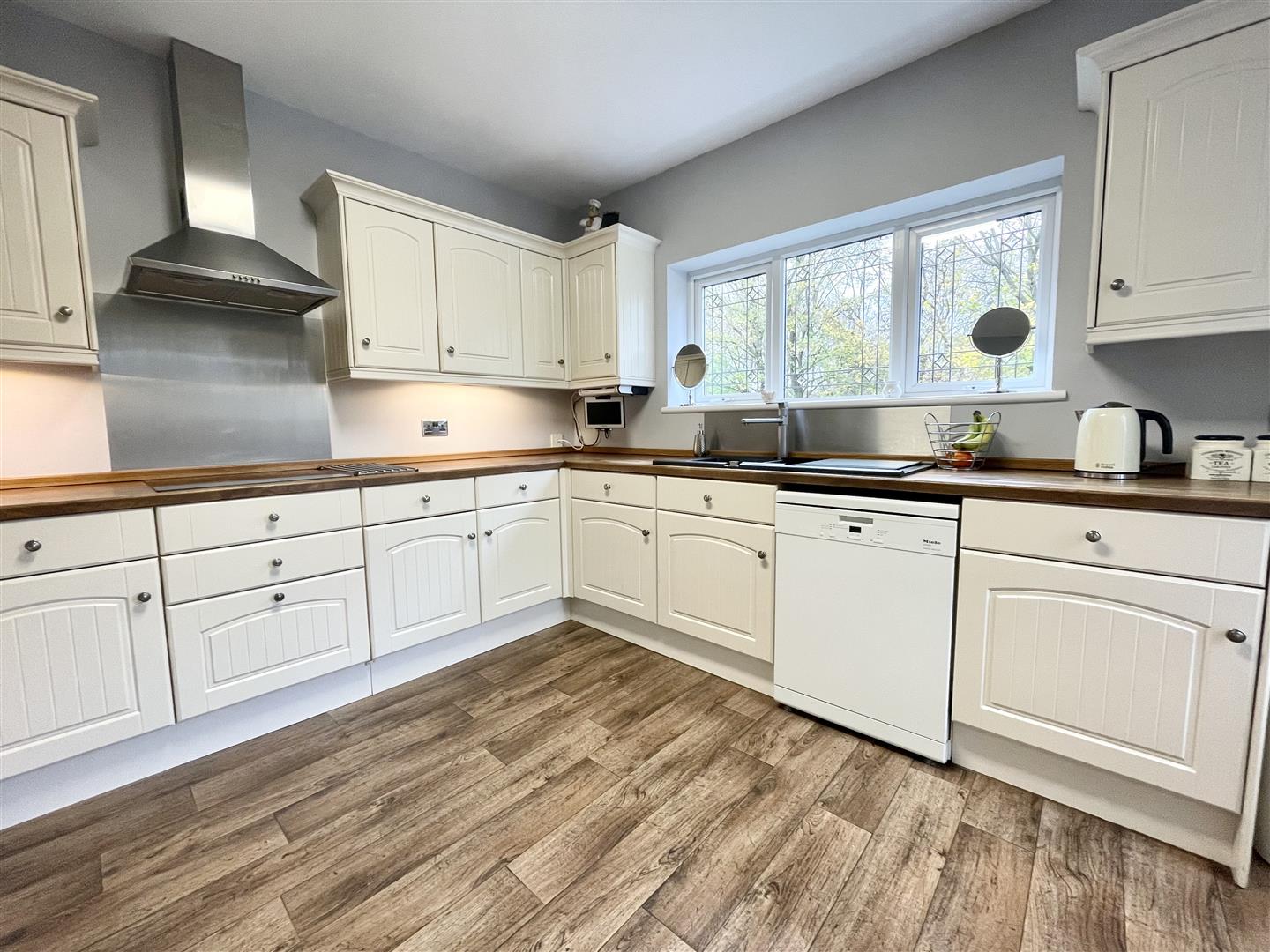3 bed semi-detached house for sale in Forge Lane, Cradley Heath  - Property Image 2