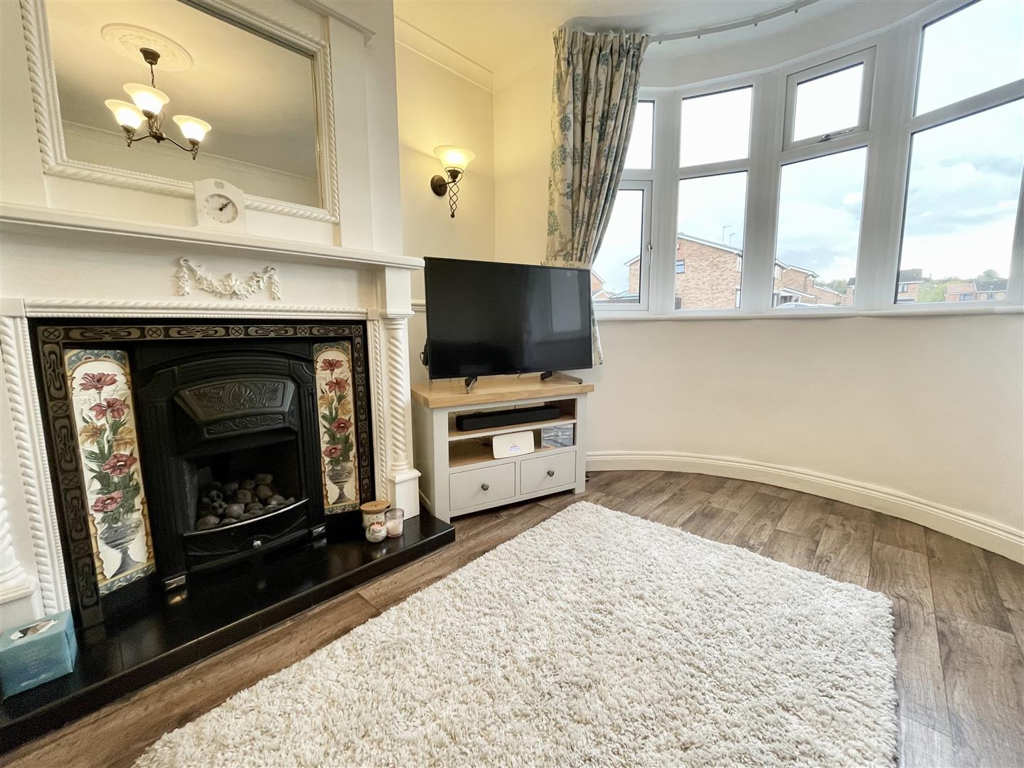 3 bed semi-detached house for sale in Forge Lane, Cradley Heath  - Property Image 5