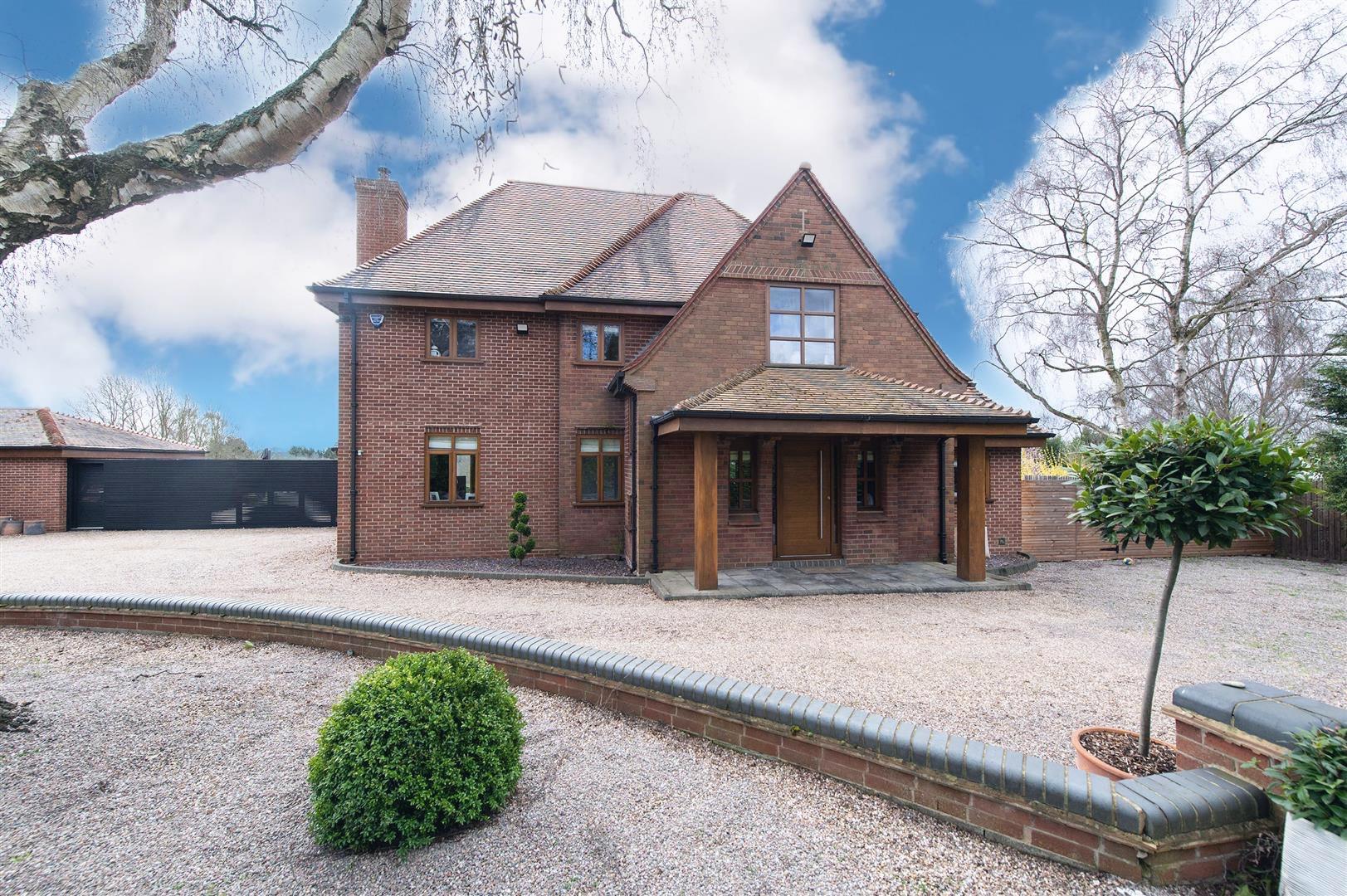 5 bed detached house for sale in Hackman's Gate, Stourbridge  - Property Image 10
