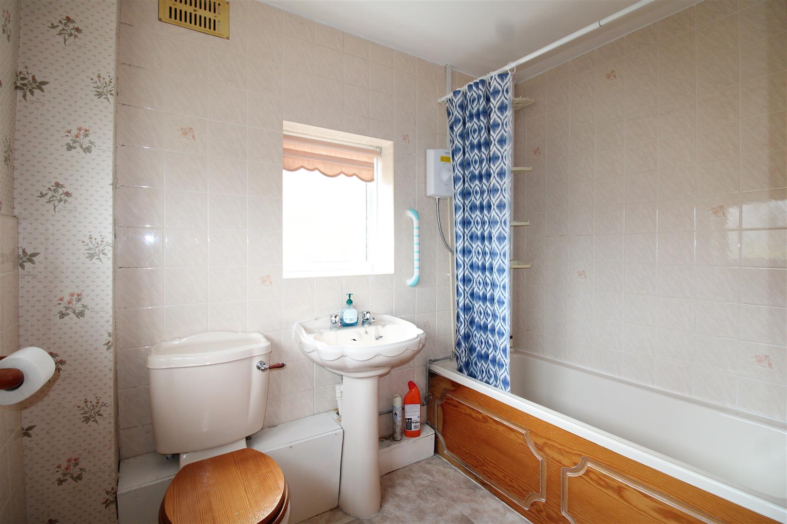 3 bed detached house for sale in Siskin Road, Stourbridge  - Property Image 12