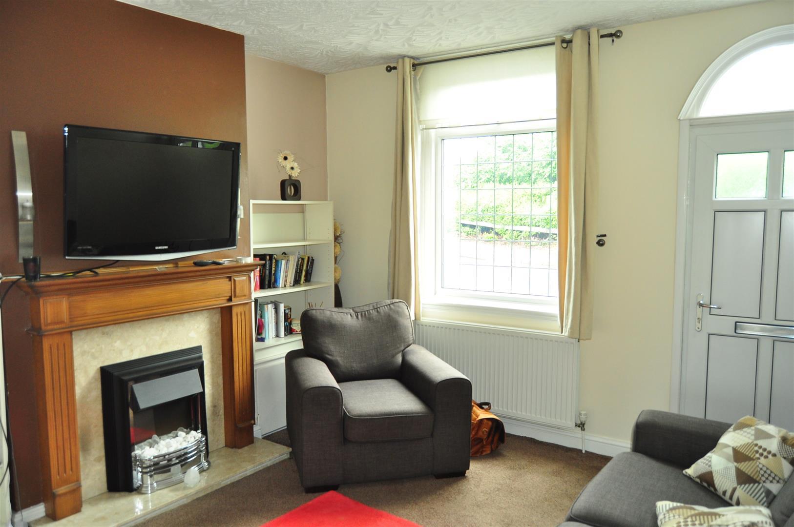 2 bed terraced house for sale in Coombs Road, Halesowen  - Property Image 2