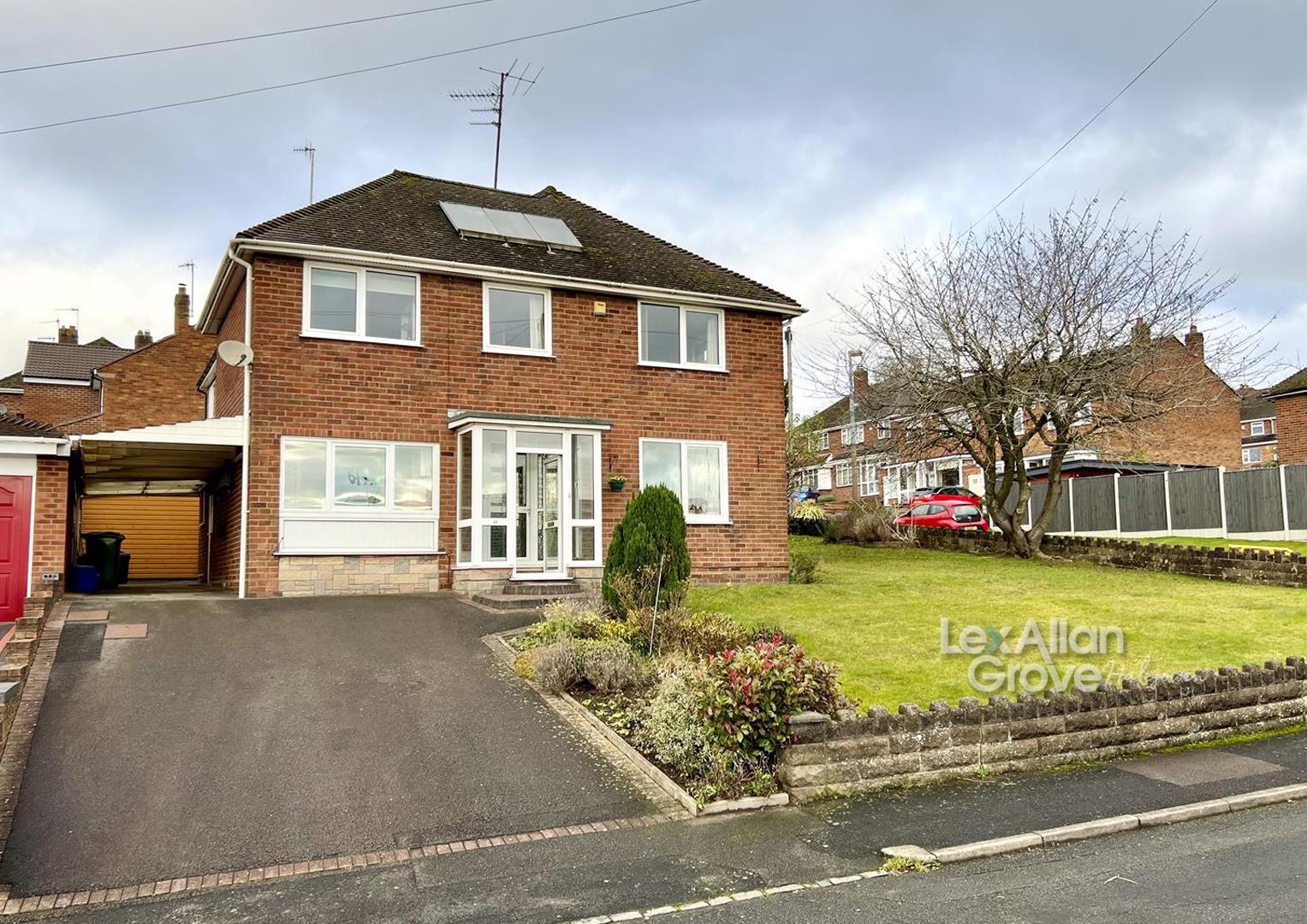 4 bed detached house for sale in Alison Road, Halesowen - Property Image 1