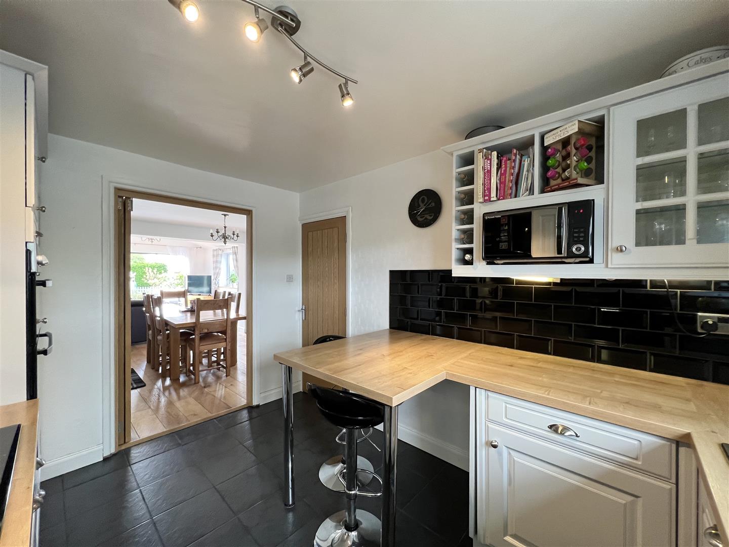2 bed semi-detached house for sale in Yew Tree Avenue, Stourbridge  - Property Image 9