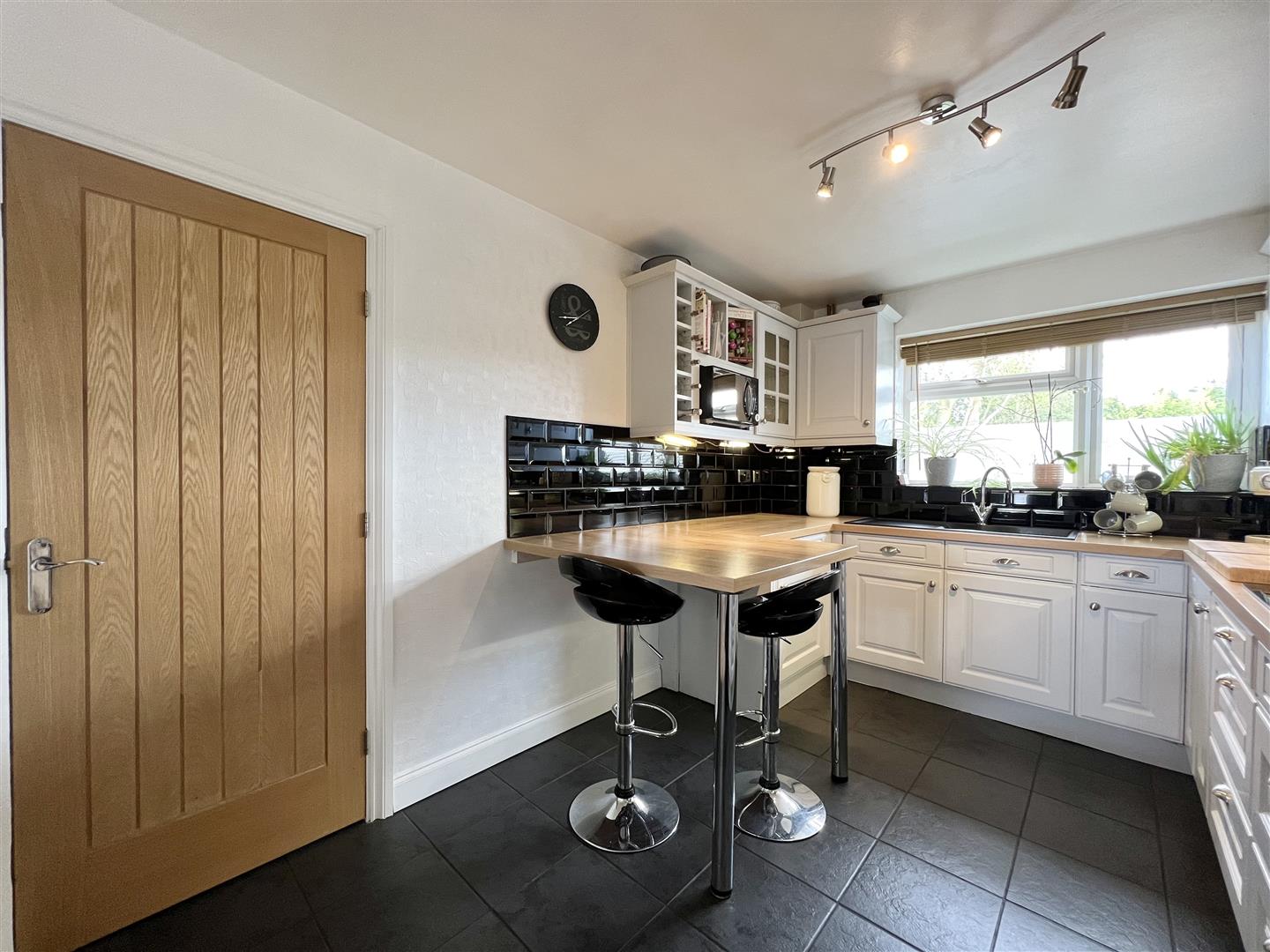 2 bed semi-detached house for sale in Yew Tree Avenue, Stourbridge  - Property Image 10