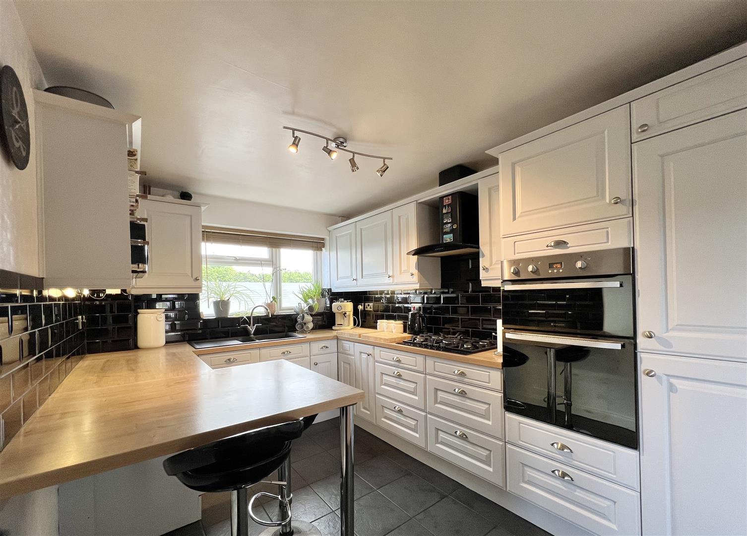 2 bed semi-detached house for sale in Yew Tree Avenue, Stourbridge  - Property Image 13