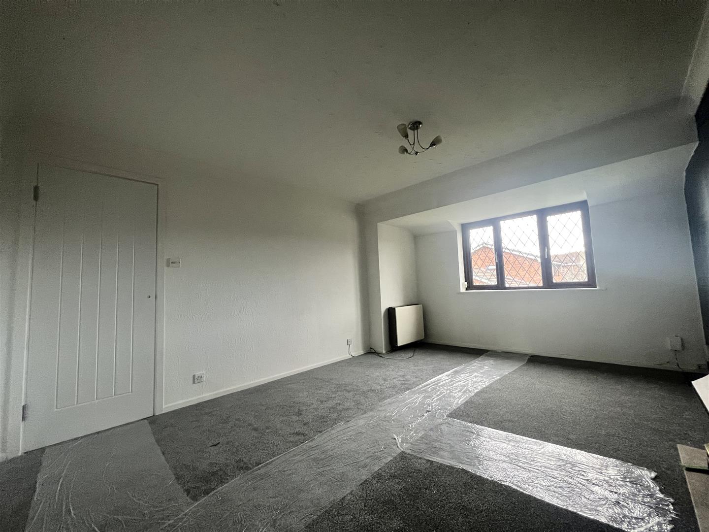 2 bed flat for sale in Woodcombe Close, Brierley Hill  - Property Image 6