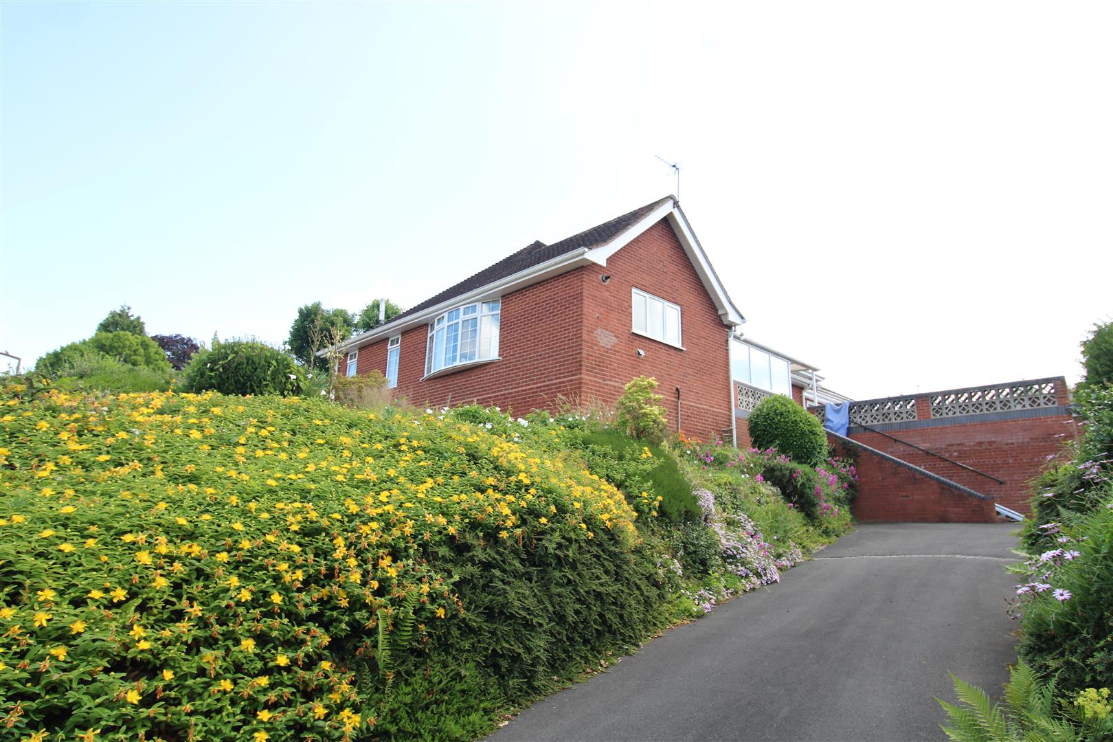 3 bed detached bungalow for sale in Tall Trees Drive, Stourbridge  - Property Image 19