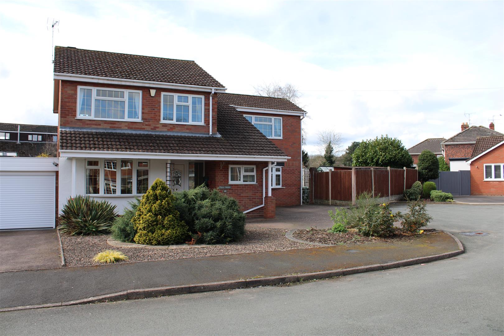5 bed detached house for sale in Church View Gardens, Stourbridge  - Property Image 31