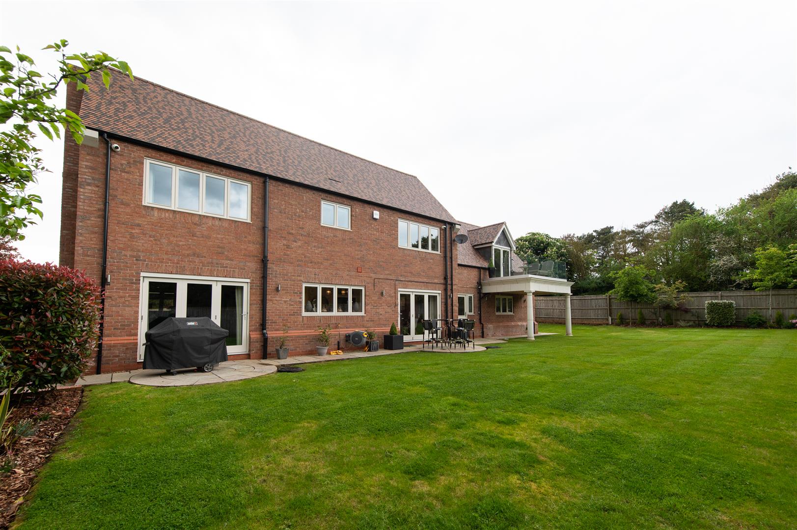 4 bed detached house for sale in Hackman's Gate, Stourbridge  - Property Image 49