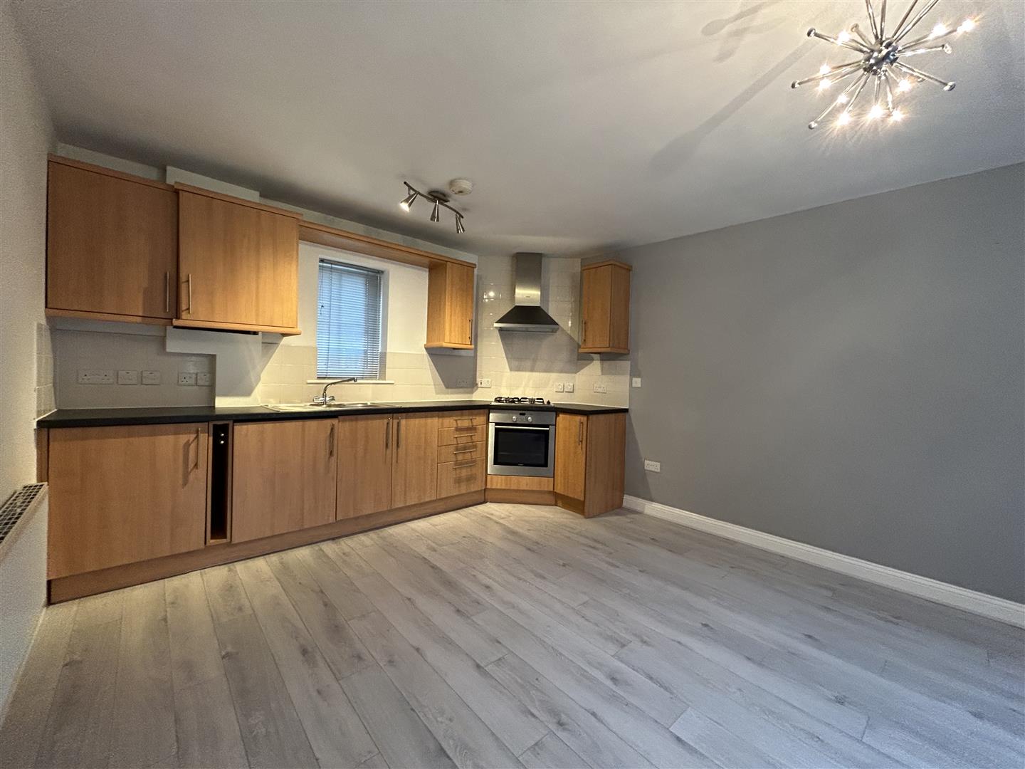 2 bed apartment for sale in Haden Hill Road, Halesowen  - Property Image 2
