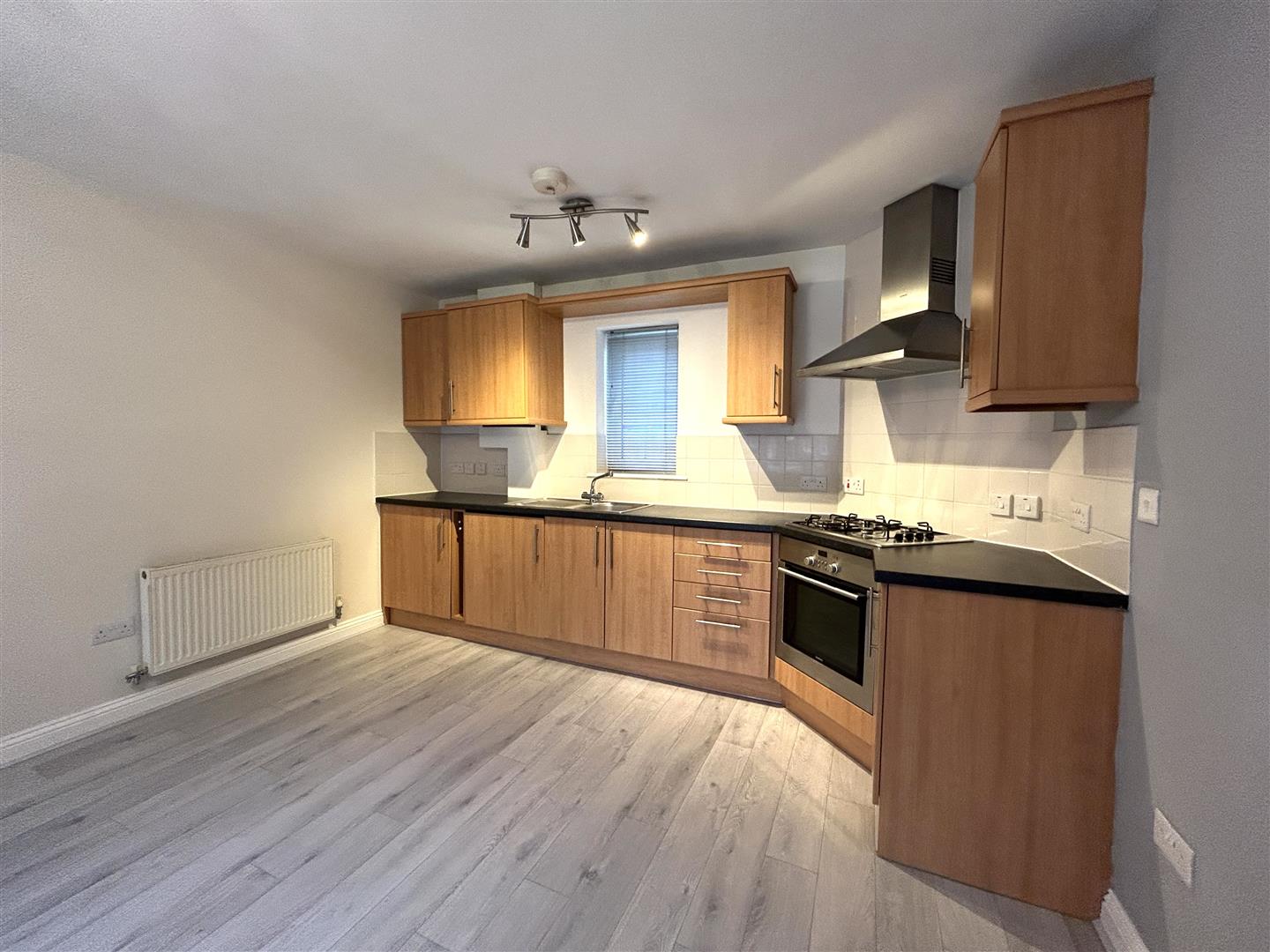 2 bed apartment for sale in Haden Hill Road, Halesowen  - Property Image 3