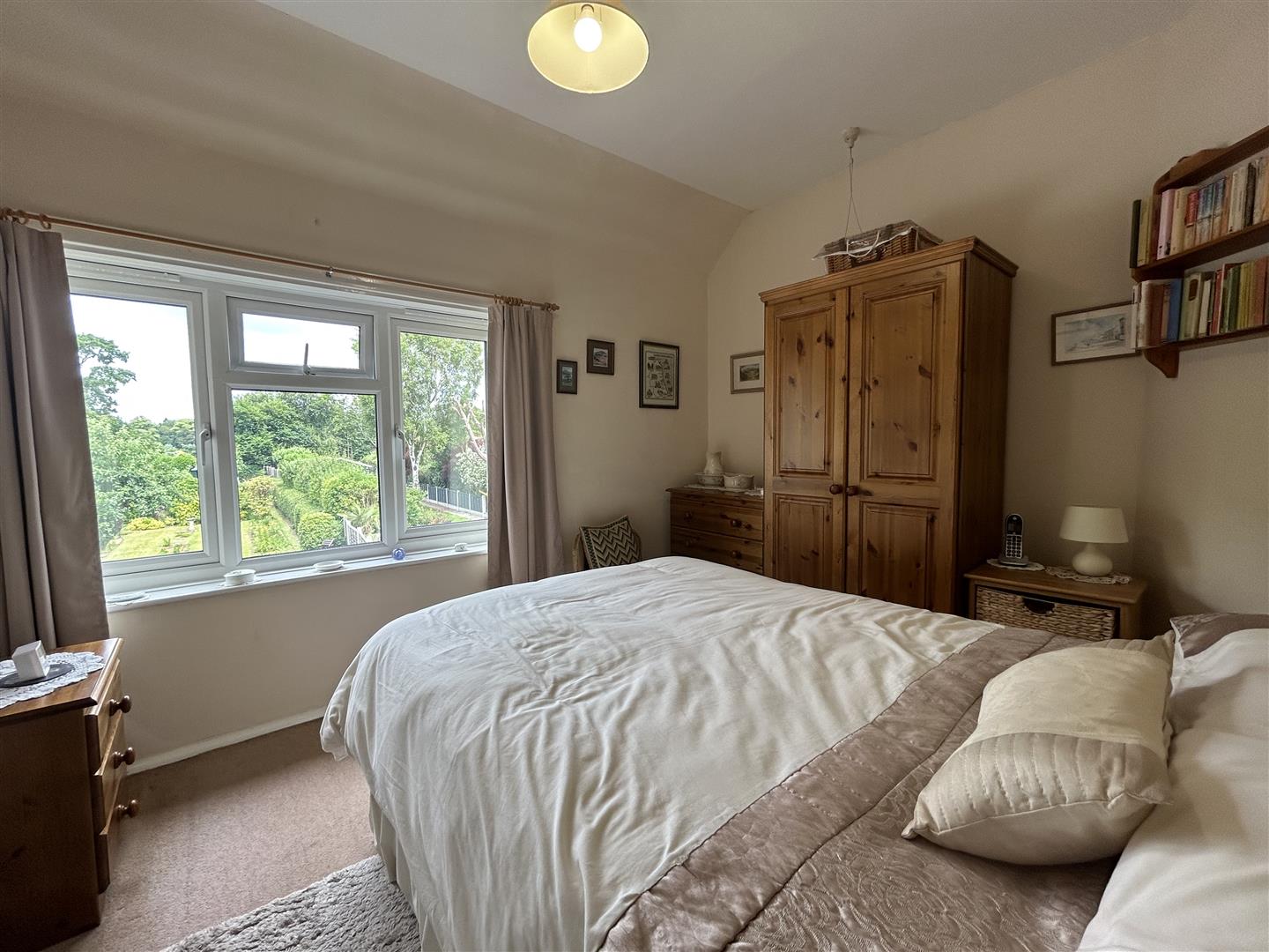 3 bed semi-detached house for sale in Belbroughton Road, Kidderminster  - Property Image 14