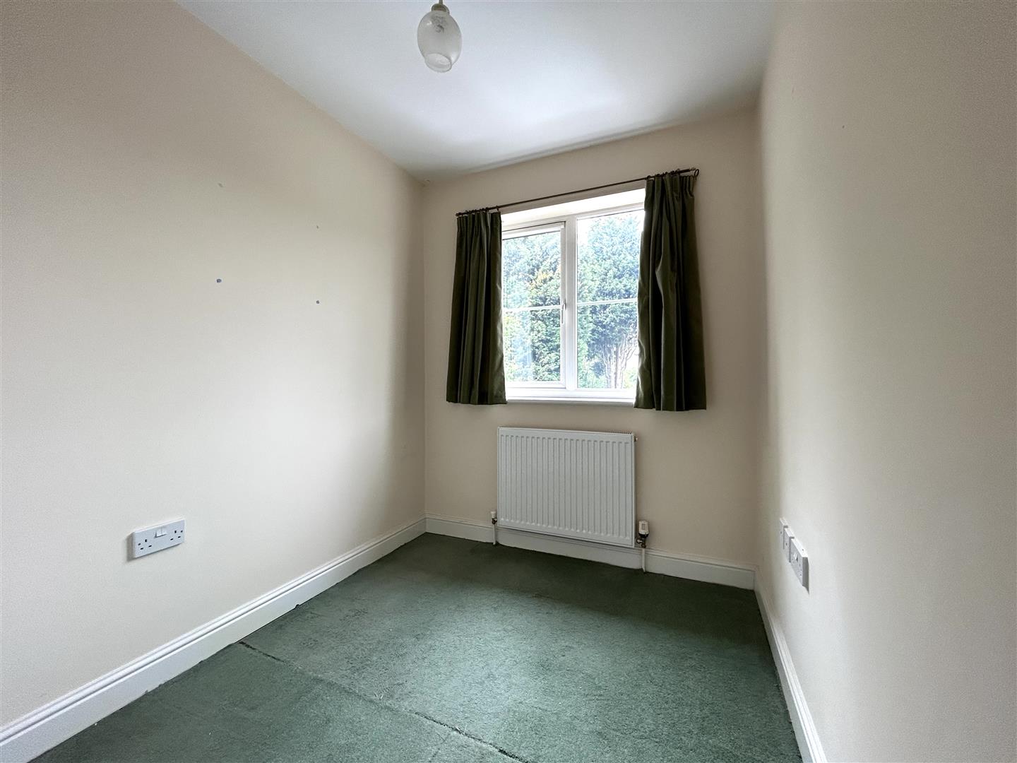 3 bed terraced house for sale  - Property Image 11