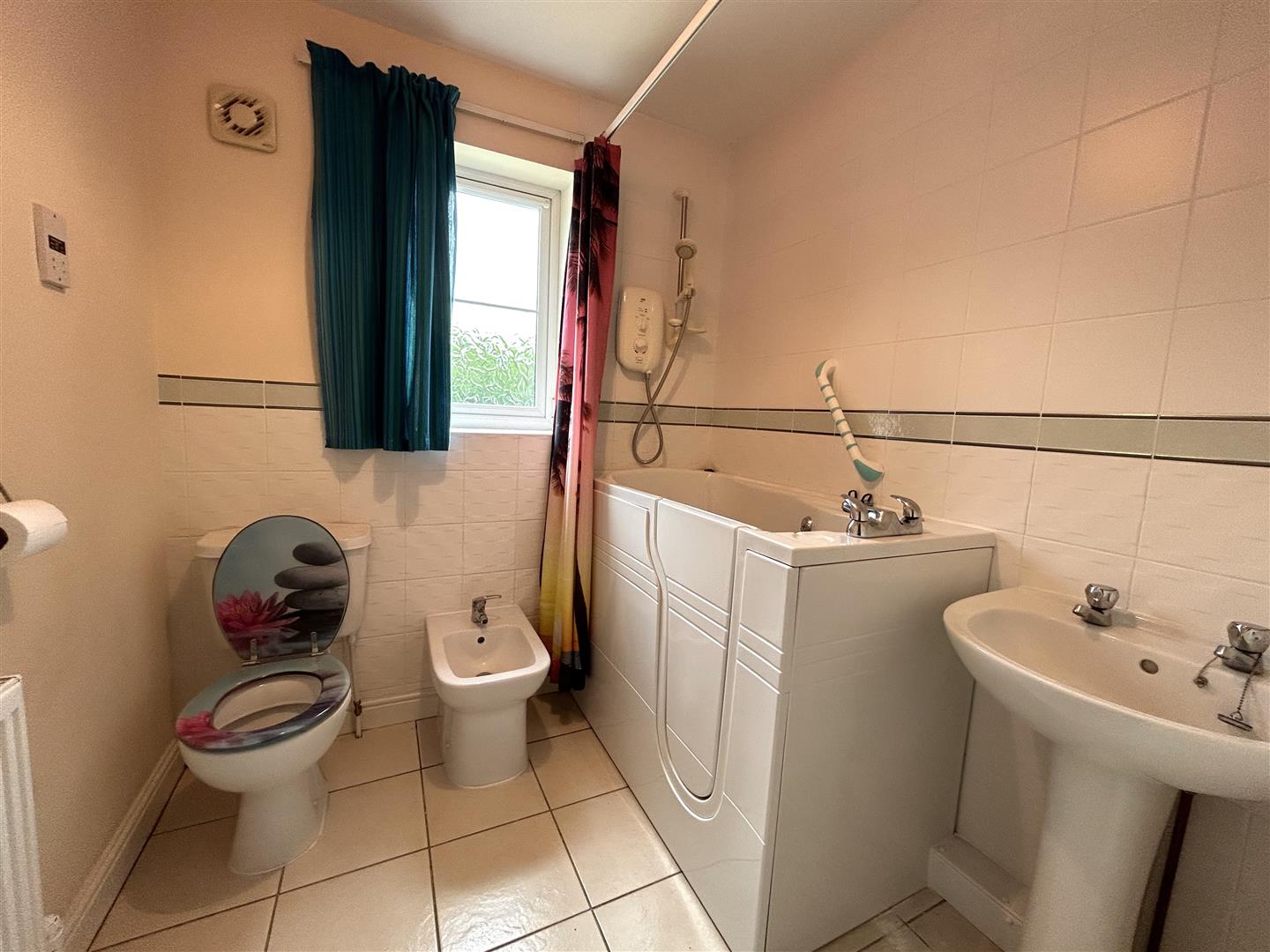 3 bed terraced house for sale  - Property Image 8