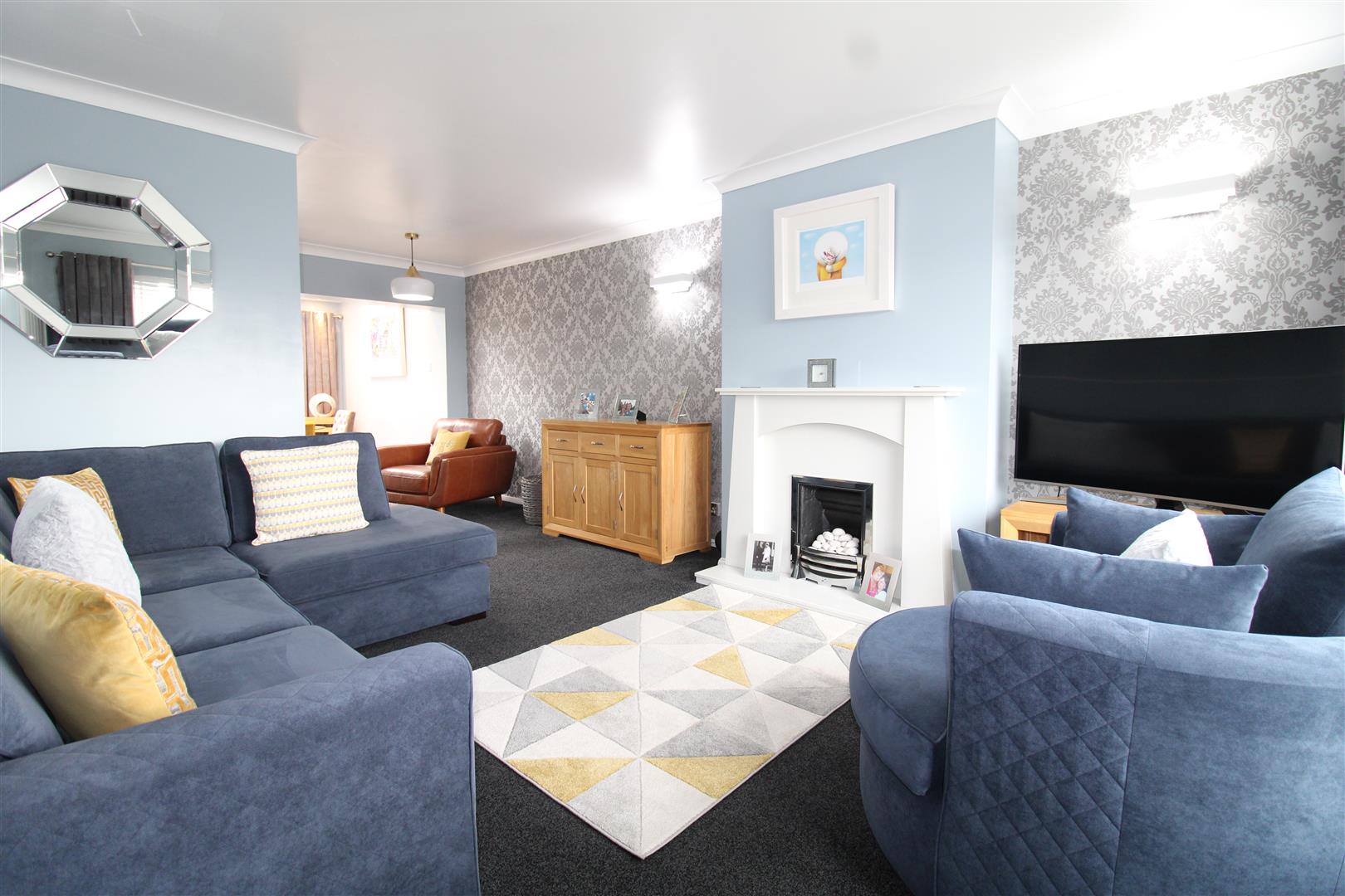 3 bed semi-detached house for sale in Coldstream Drive, Stourbridge  - Property Image 2