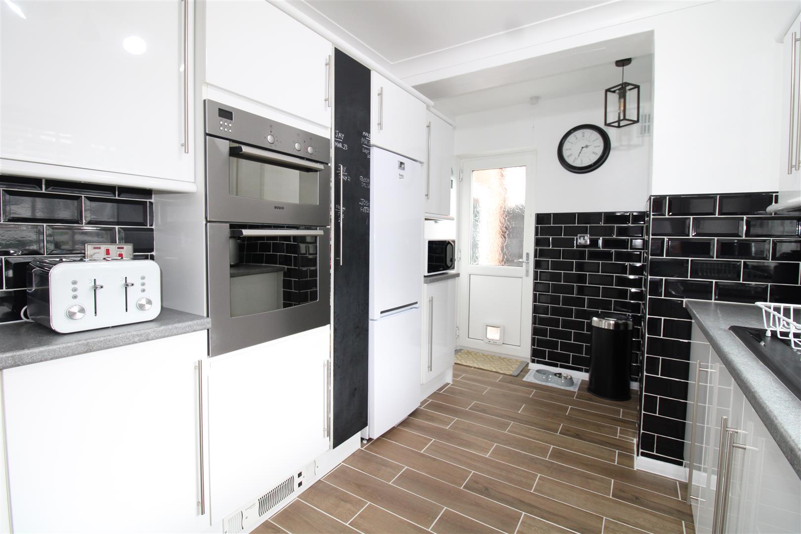 3 bed semi-detached house for sale in Coldstream Drive, Stourbridge  - Property Image 9