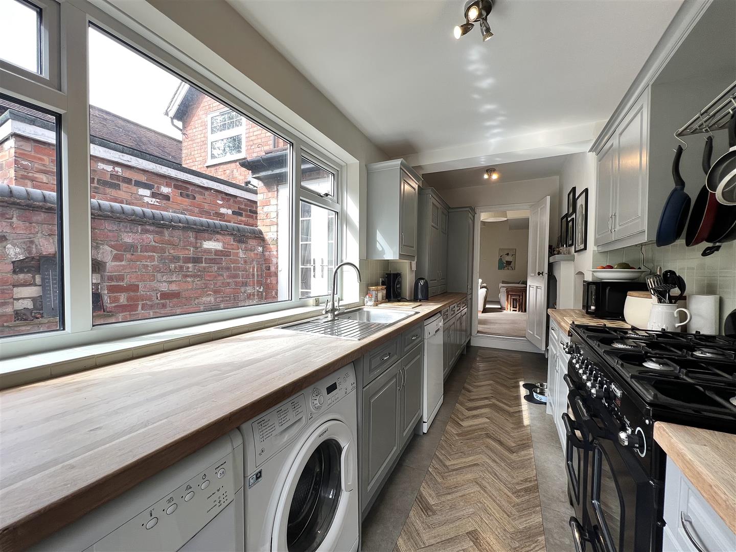 3 bed semi-detached house for sale in Church Avenue, Stourbridge  - Property Image 12