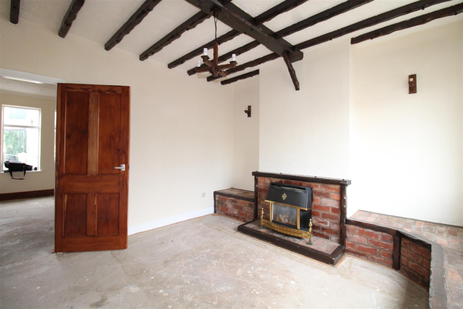 2 bed terraced house for sale in Vicarage Road, Stourbridge  - Property Image 2