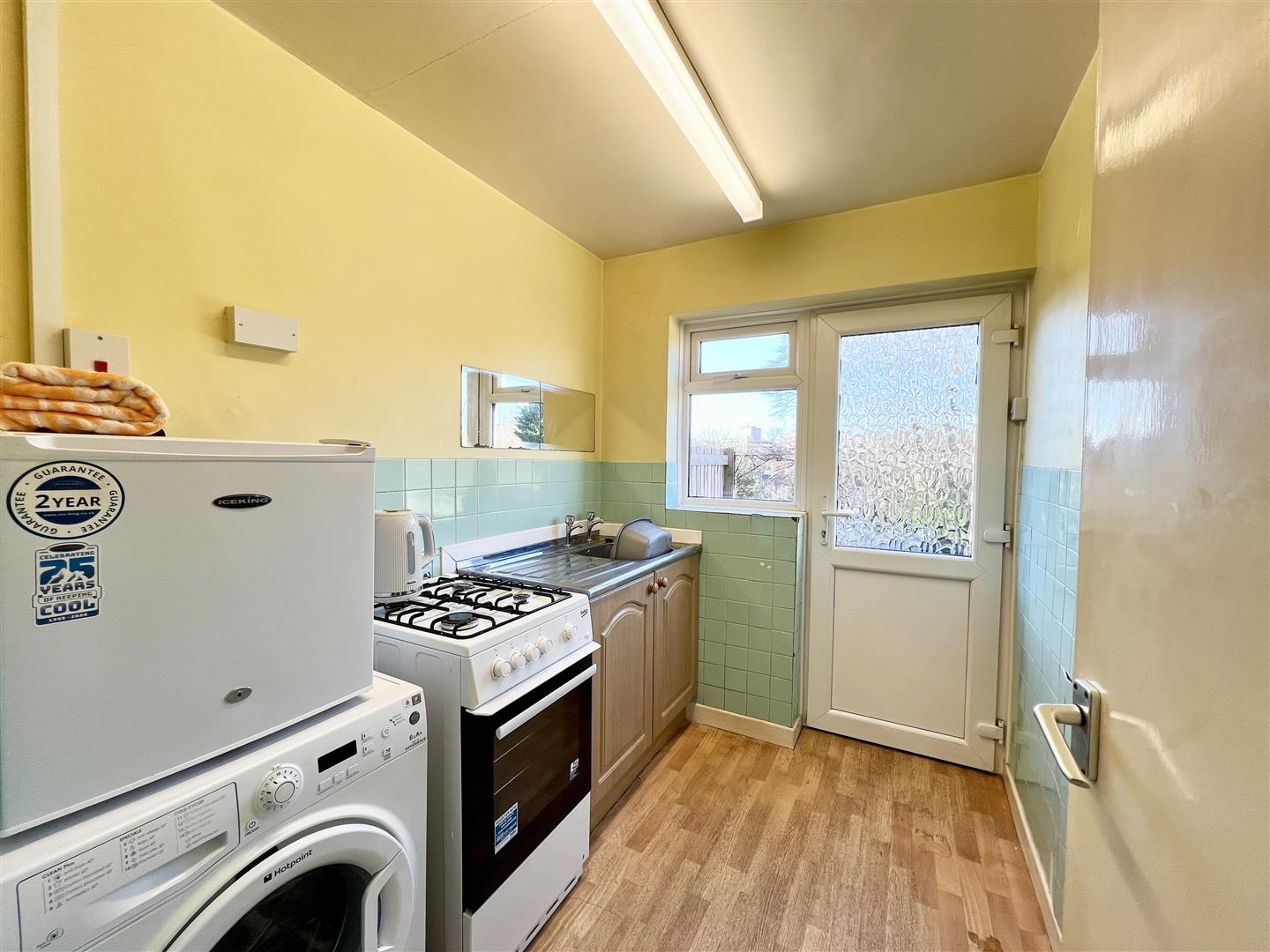 3 bed semi-detached house for sale in Cobham Road, Halesowen  - Property Image 5