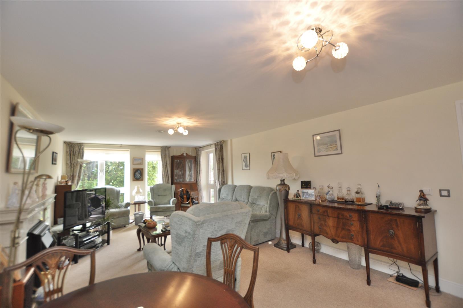 2 bed apartment for sale in Park Road, Stourbridge  - Property Image 8
