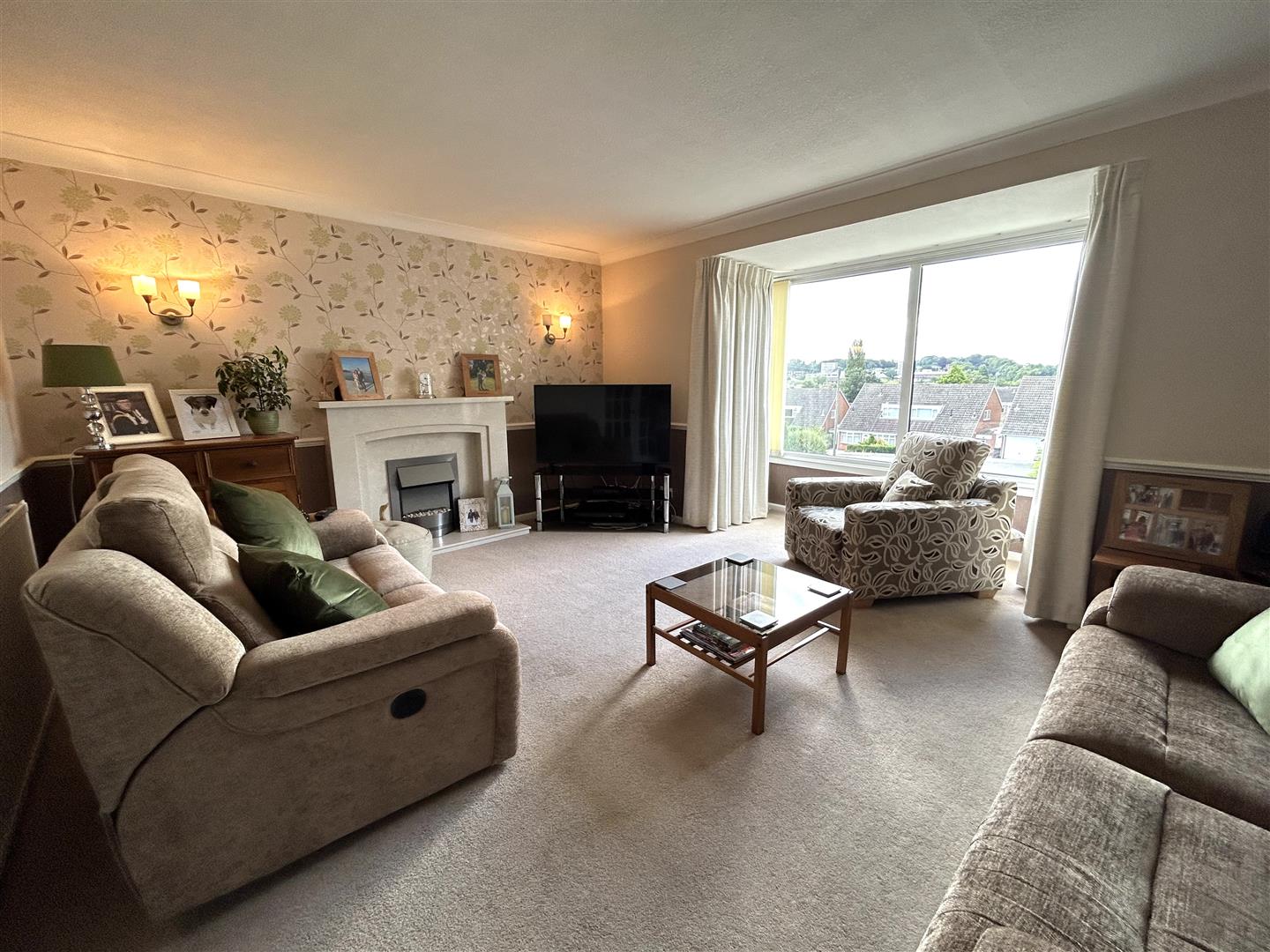 4 bed town house for sale in Abberton Close, Halesowen  - Property Image 7