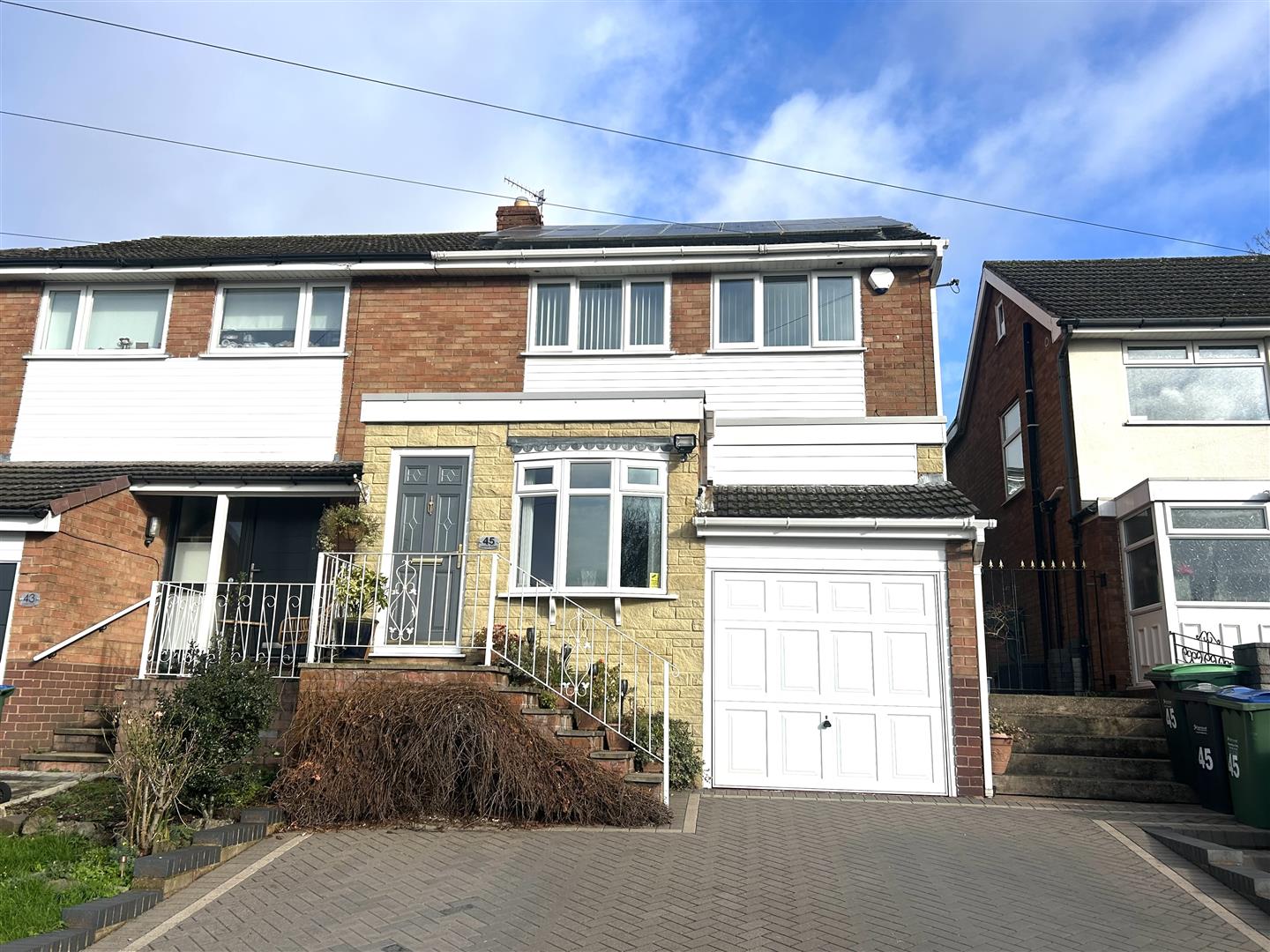 3 bed semi-detached house for sale in Castle Close, Cradley Heath  - Property Image 16