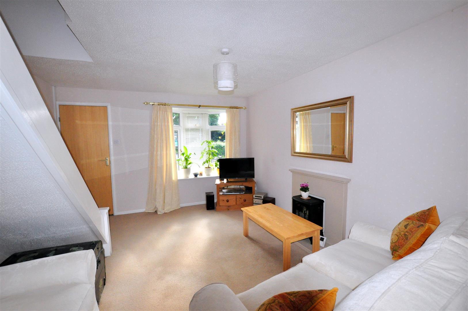 2 bed terraced house for sale in Woodhouse  Orchard, Stourbridge  - Property Image 3