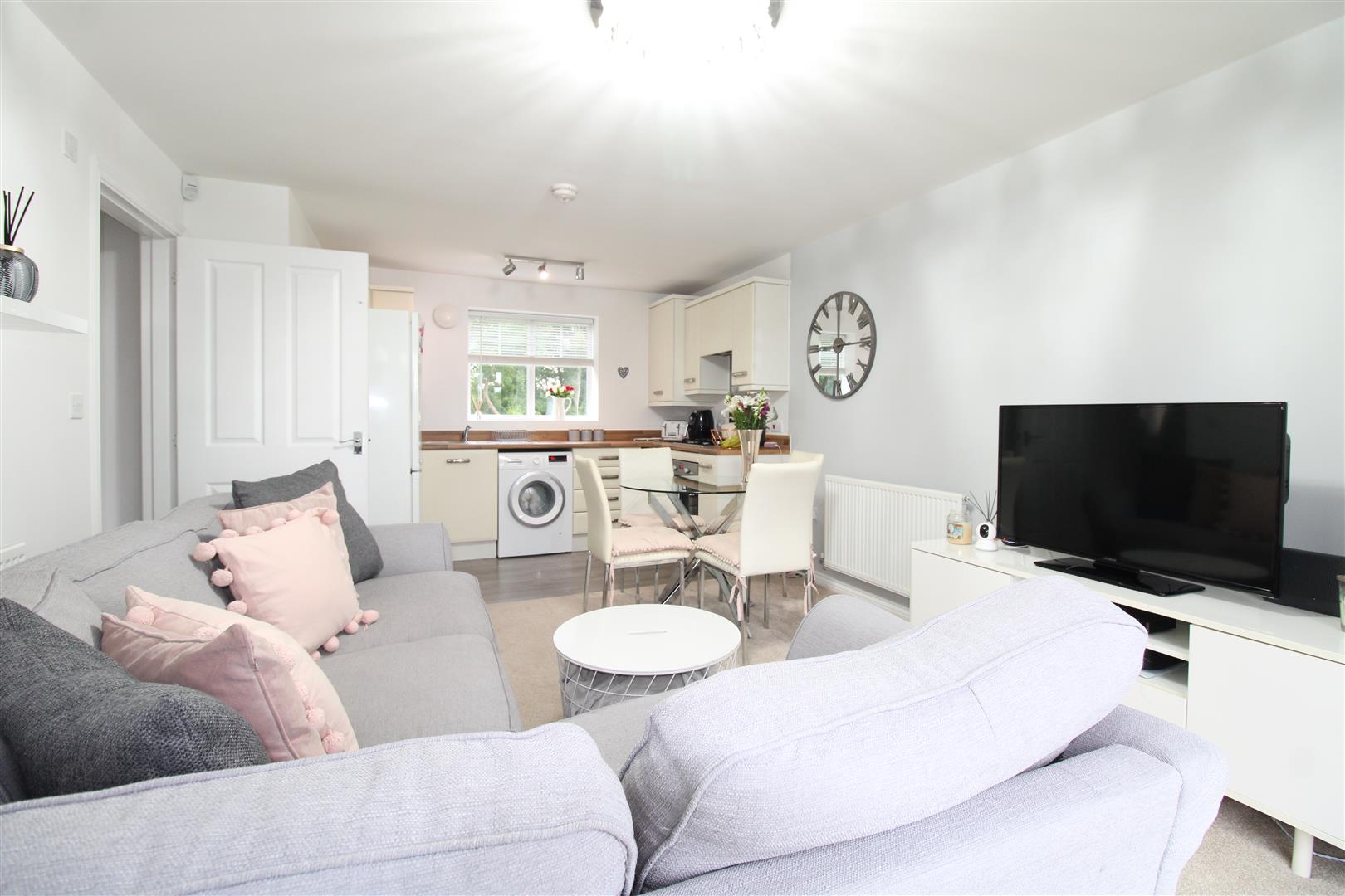 2 bed apartment for sale in Fussell Way, Stourbridge  - Property Image 3