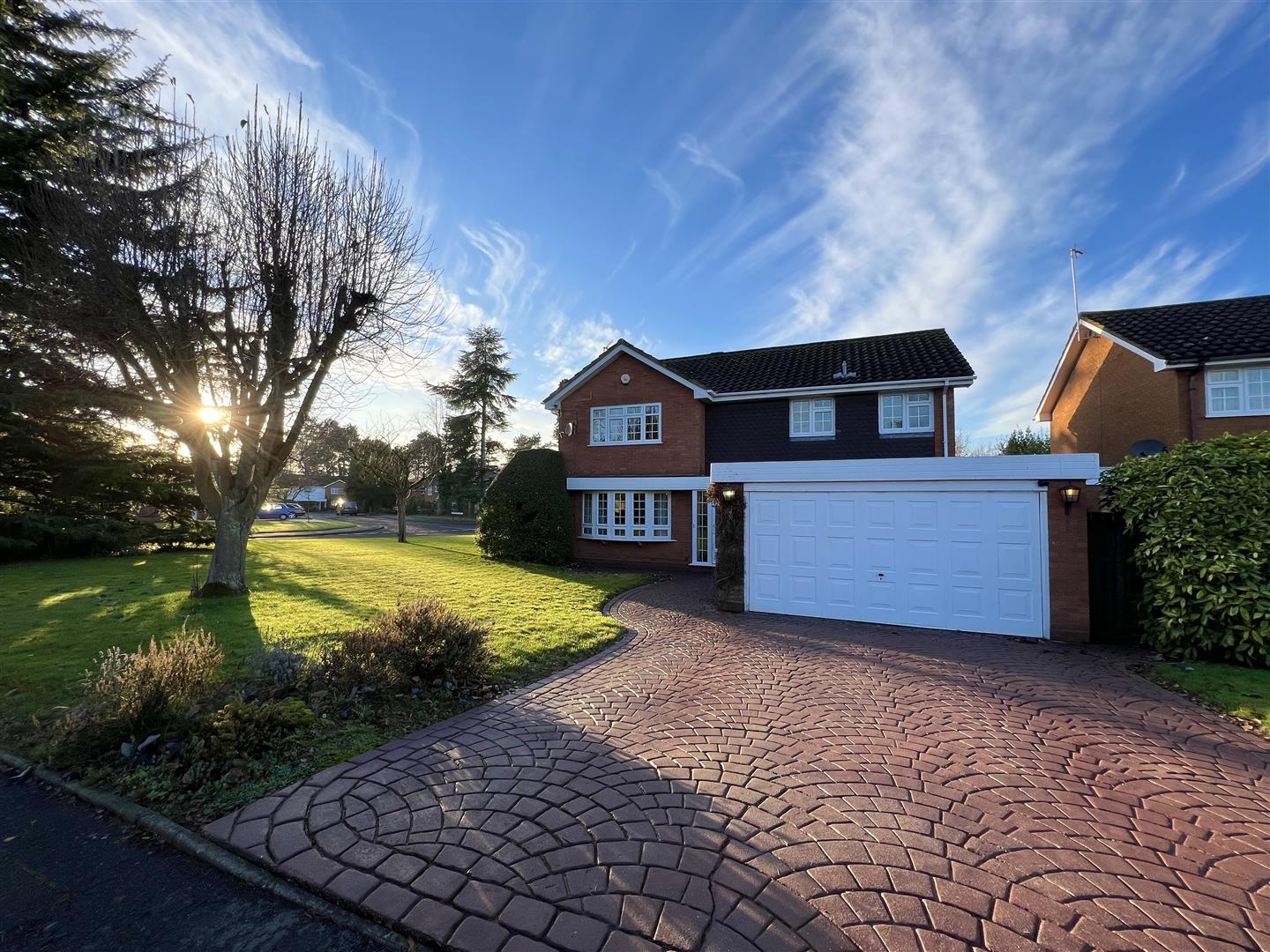 4 bed detached house for sale  - Property Image 3