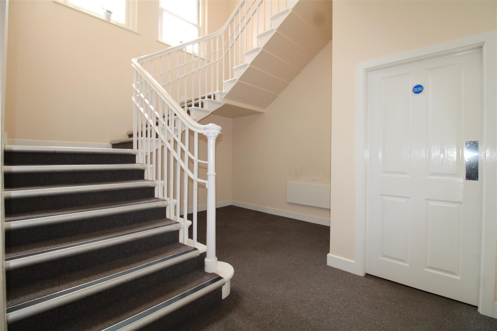 2 bed apartment for sale in Clock Tower View, Stourbridge  - Property Image 16