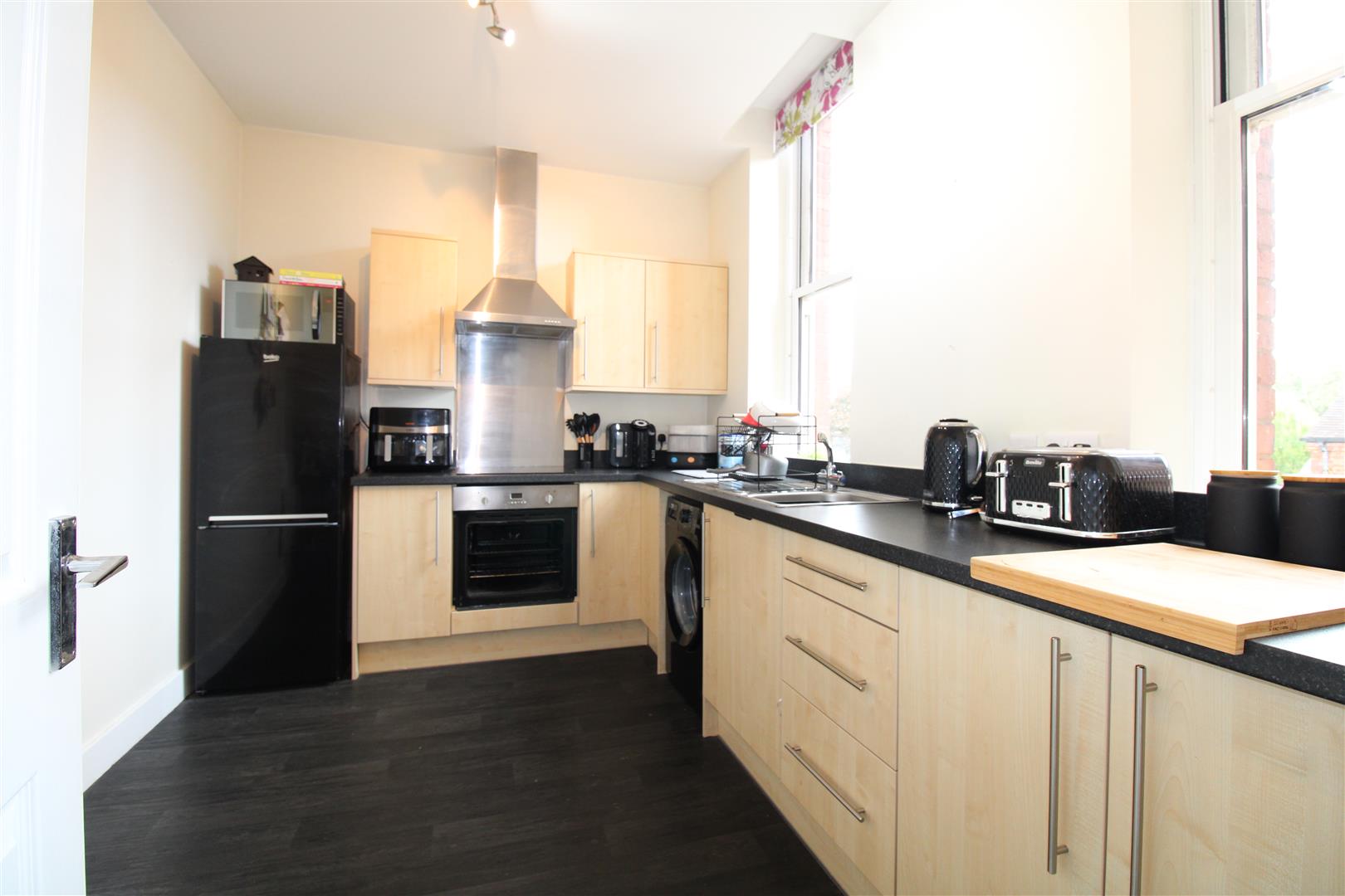 2 bed apartment for sale in Clock Tower View, Stourbridge  - Property Image 6