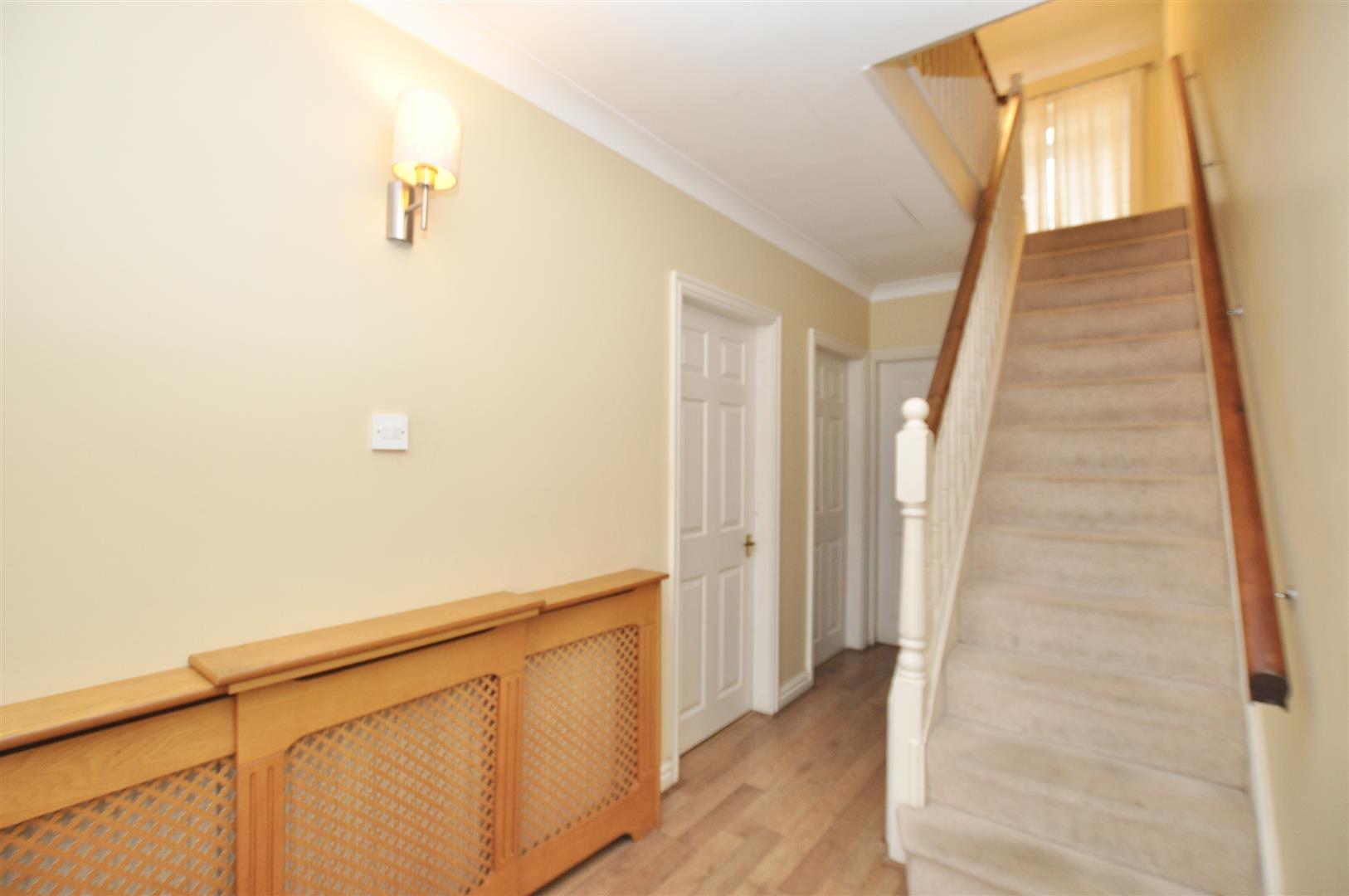 3 bed house for sale in Lodge Crescent, Stourbridge  - Property Image 3