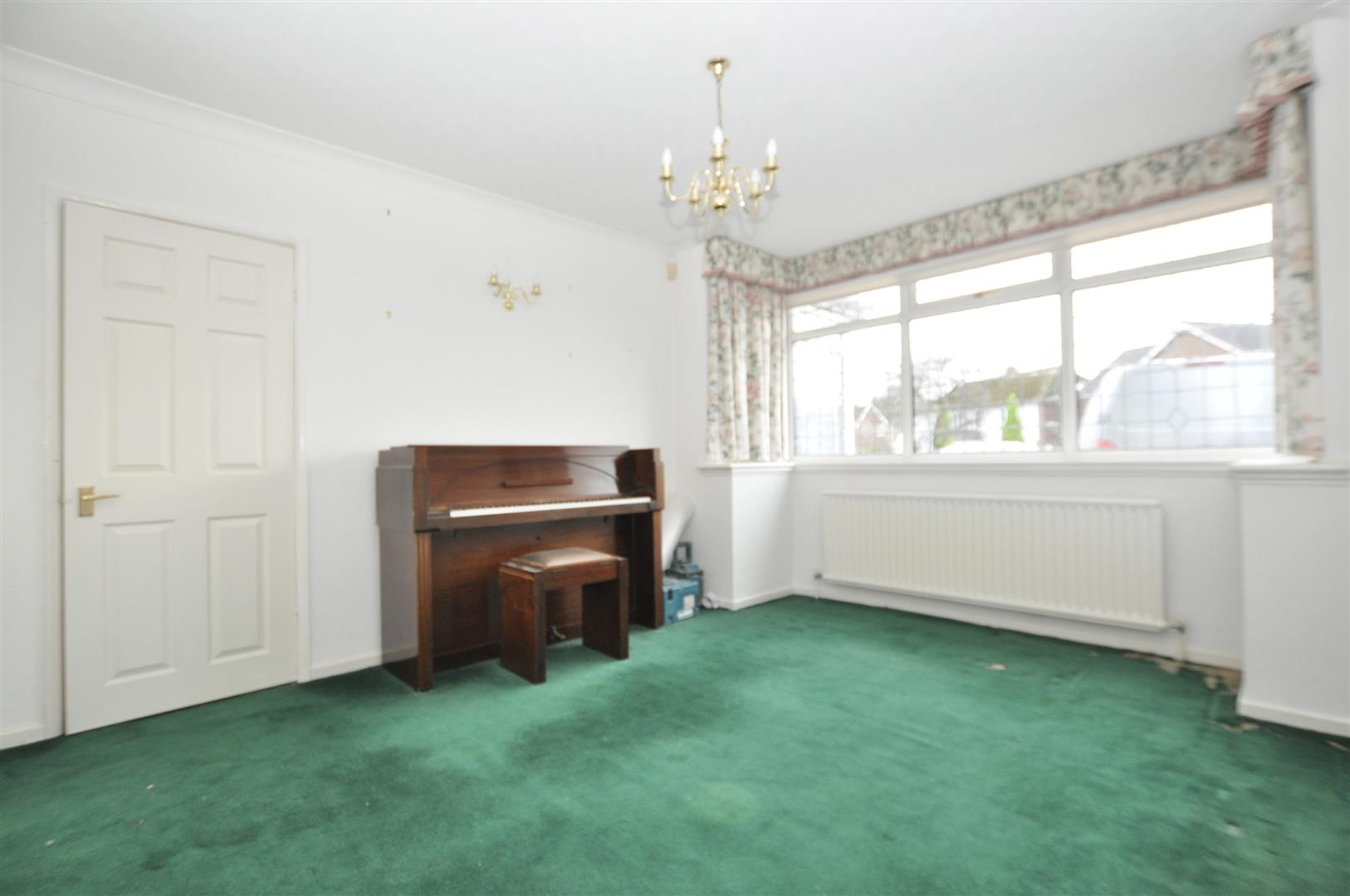 3 bed house for sale in Lodge Crescent, Stourbridge  - Property Image 4