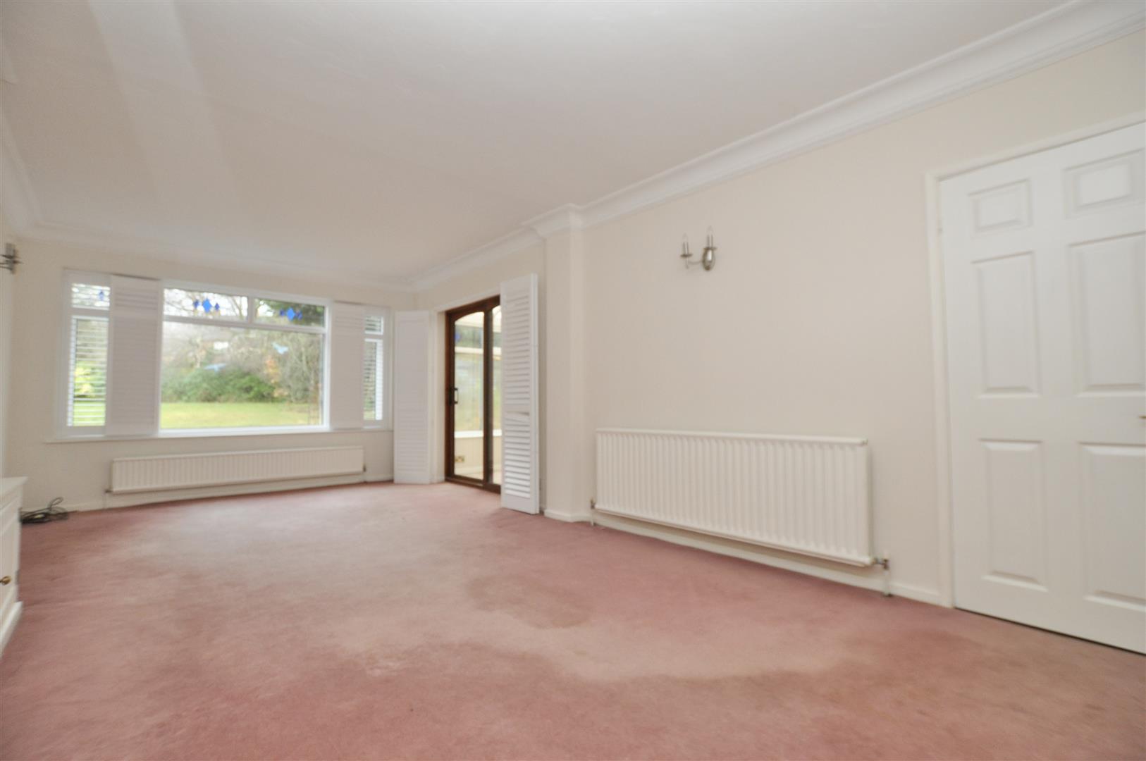 3 bed house for sale in Lodge Crescent, Stourbridge  - Property Image 7