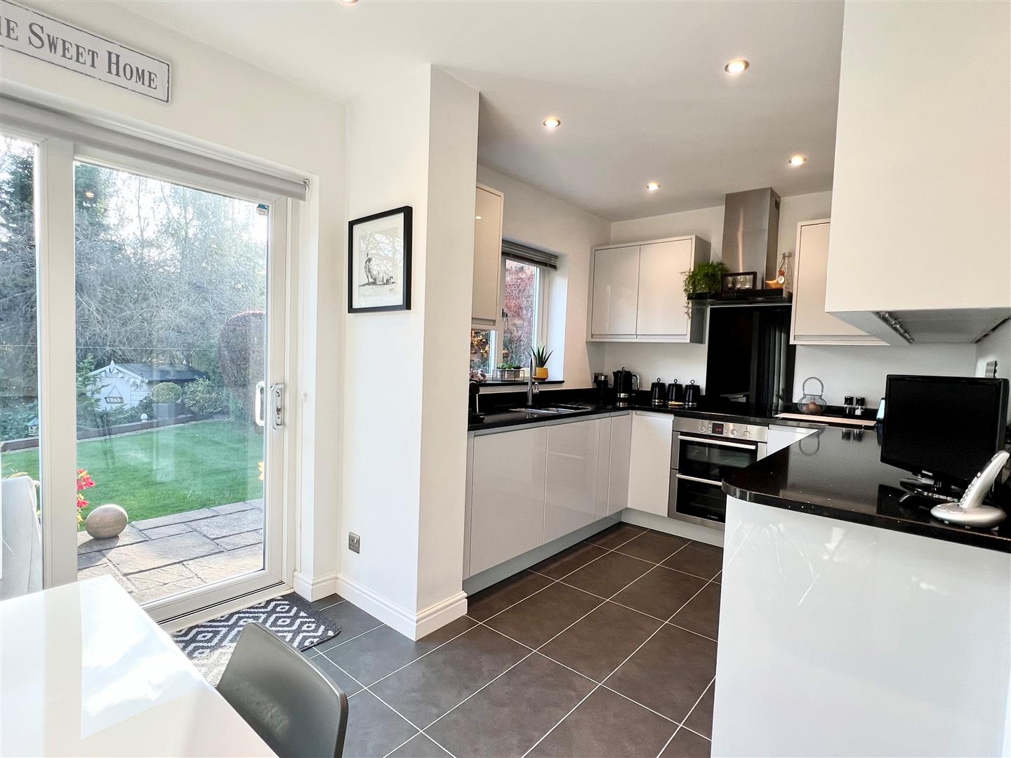 4 bed detached house for sale in The Woodlands, Cradley Heath  - Property Image 9