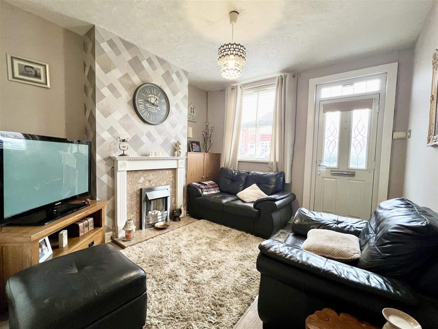 2 bed terraced house for sale in Cherry Street, Halesowen  - Property Image 3