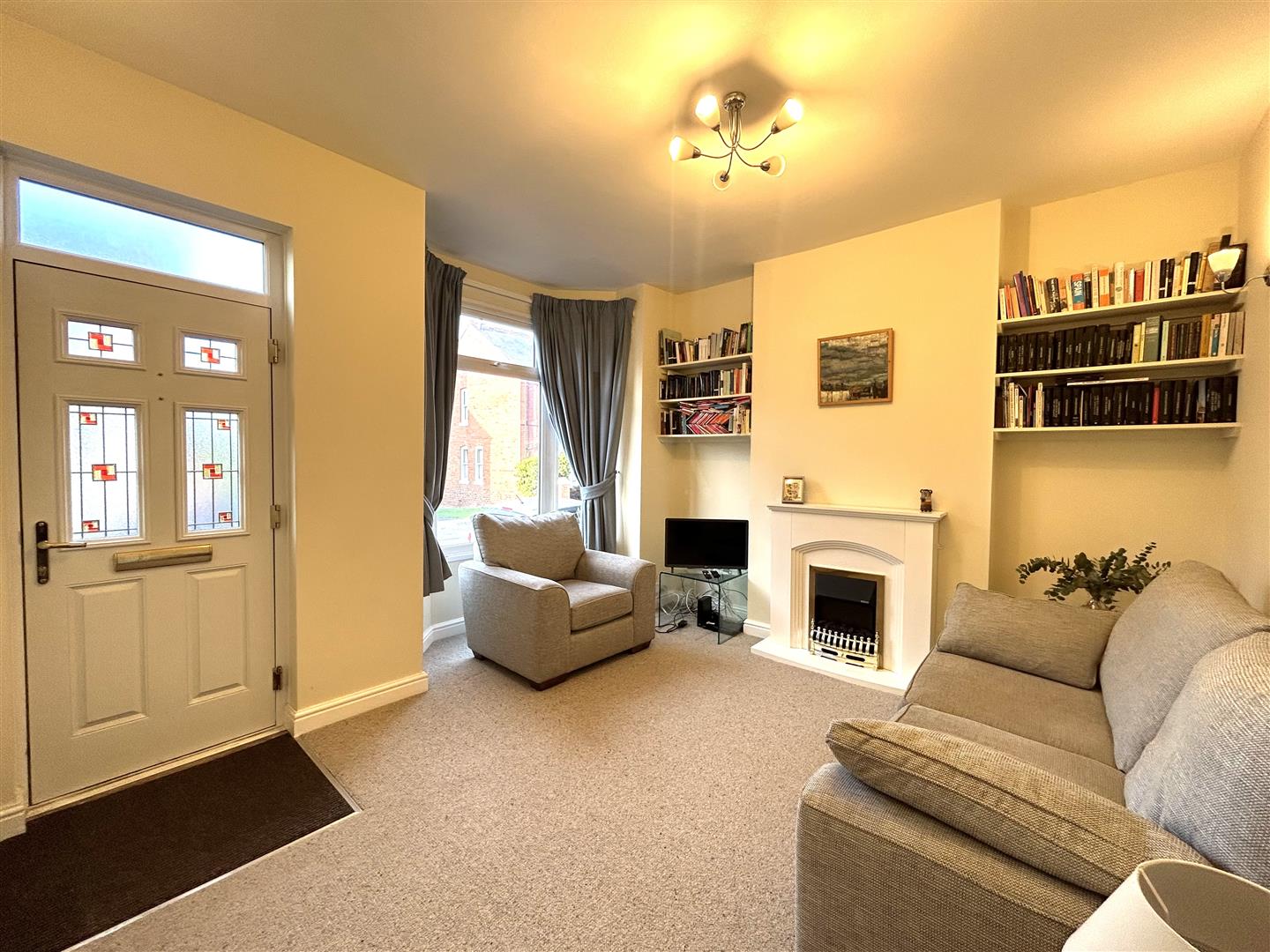 2 bed end of terrace house for sale in Cobham Road, Halesowen  - Property Image 2