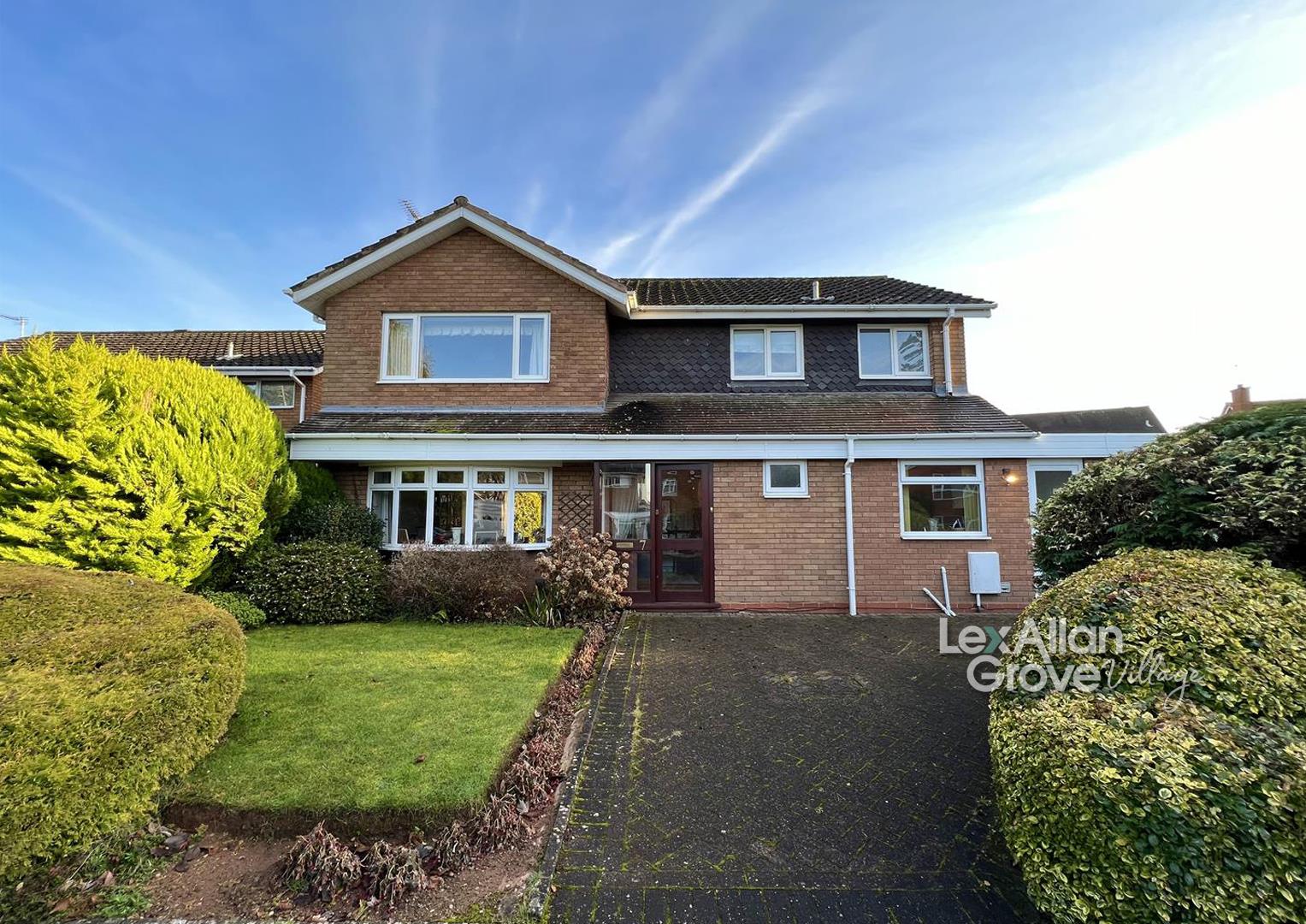 4 bed detached house for sale in Orchard Close, Stourbridge - Property Image 1