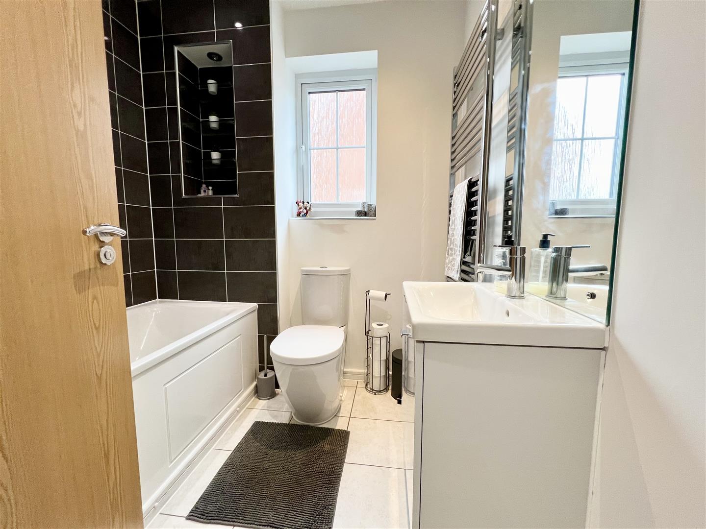 3 bed semi-detached house for sale in Pilkington Way, Cradley Heath  - Property Image 13
