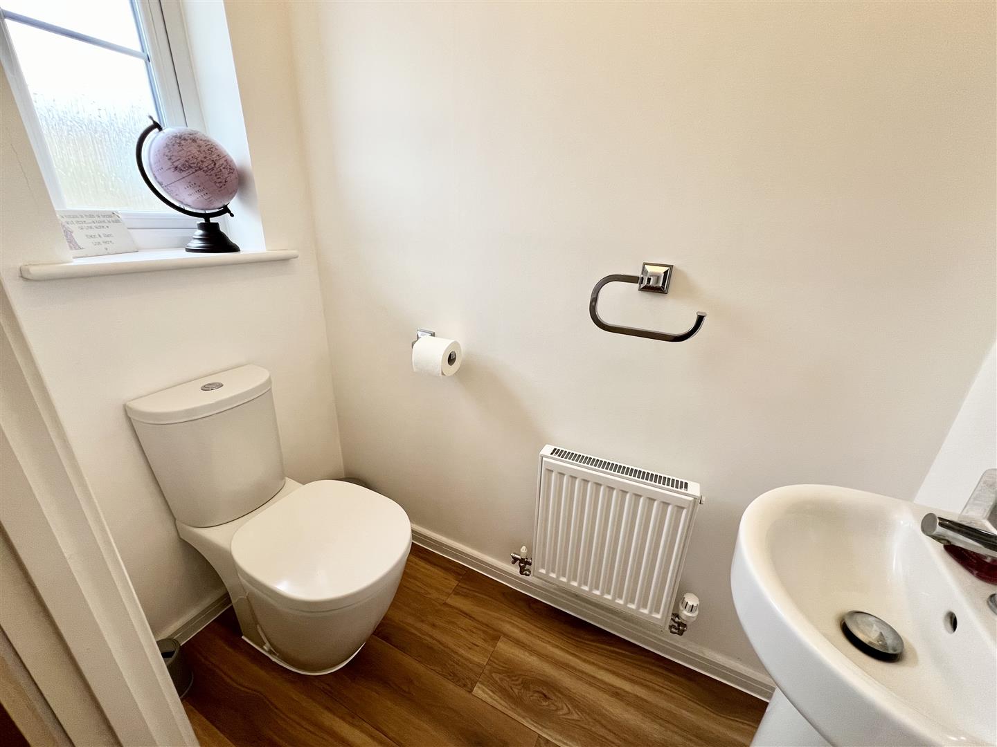 3 bed semi-detached house for sale in Pilkington Way, Cradley Heath  - Property Image 10