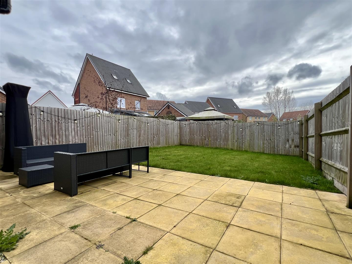 3 bed semi-detached house for sale in Pilkington Way, Cradley Heath  - Property Image 23