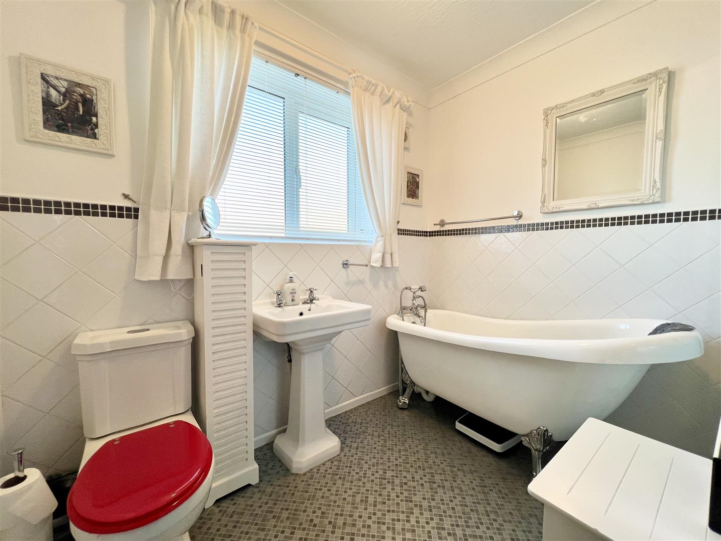 3 bed semi-detached house for sale in Two Gates, Halesowen  - Property Image 21