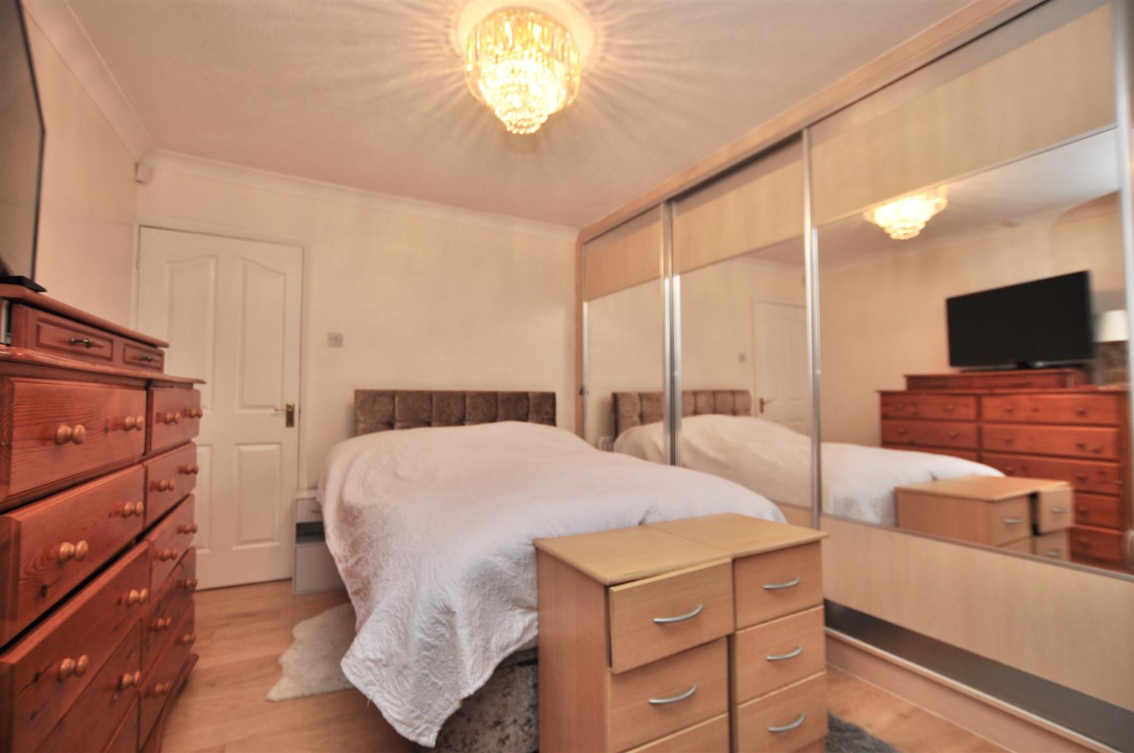 3 bed semi-detached house for sale in Lyttelton Place, Stourbridge  - Property Image 19