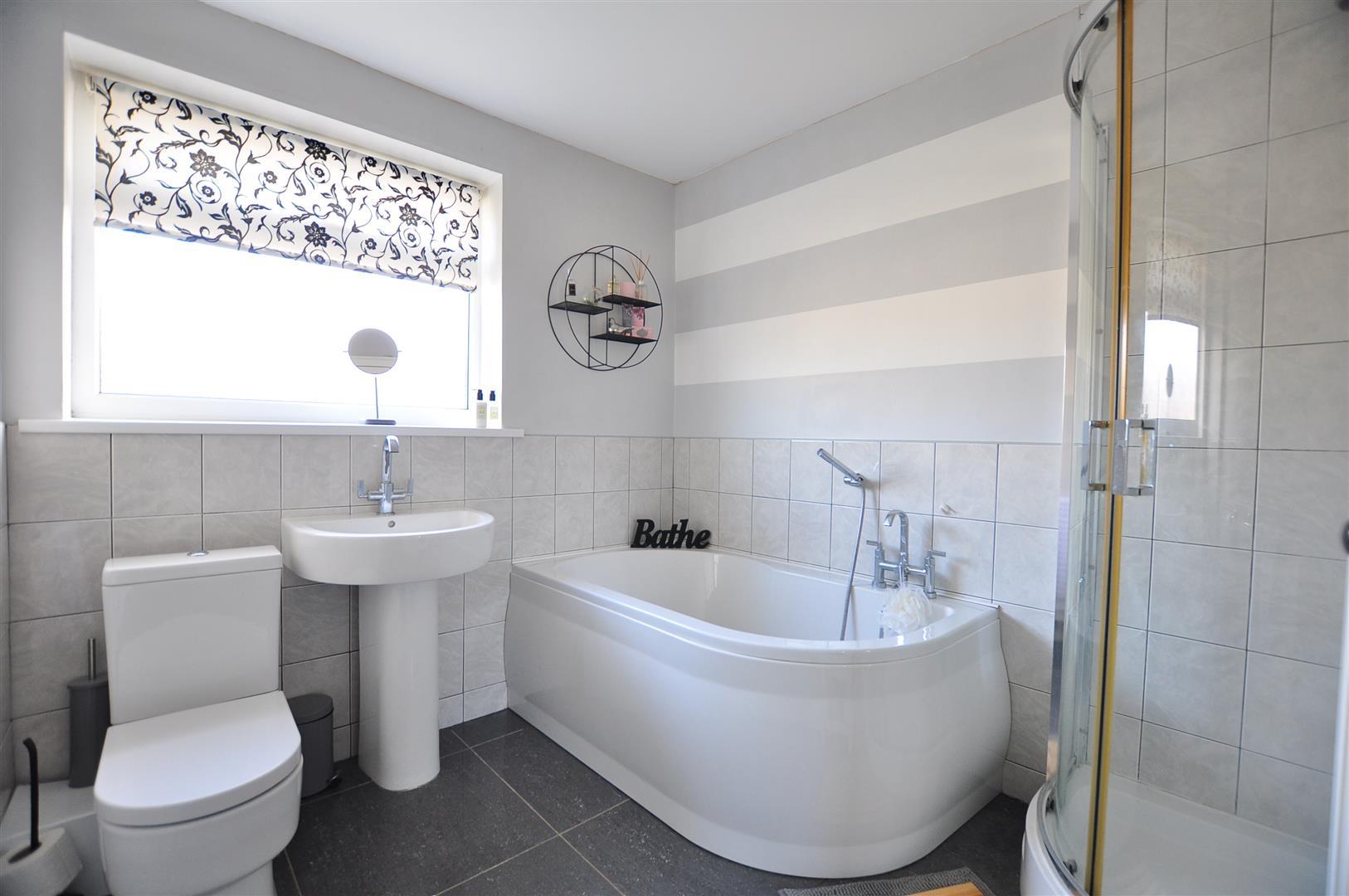 3 bed terraced house for sale in Woodman Close, Halesowen  - Property Image 16