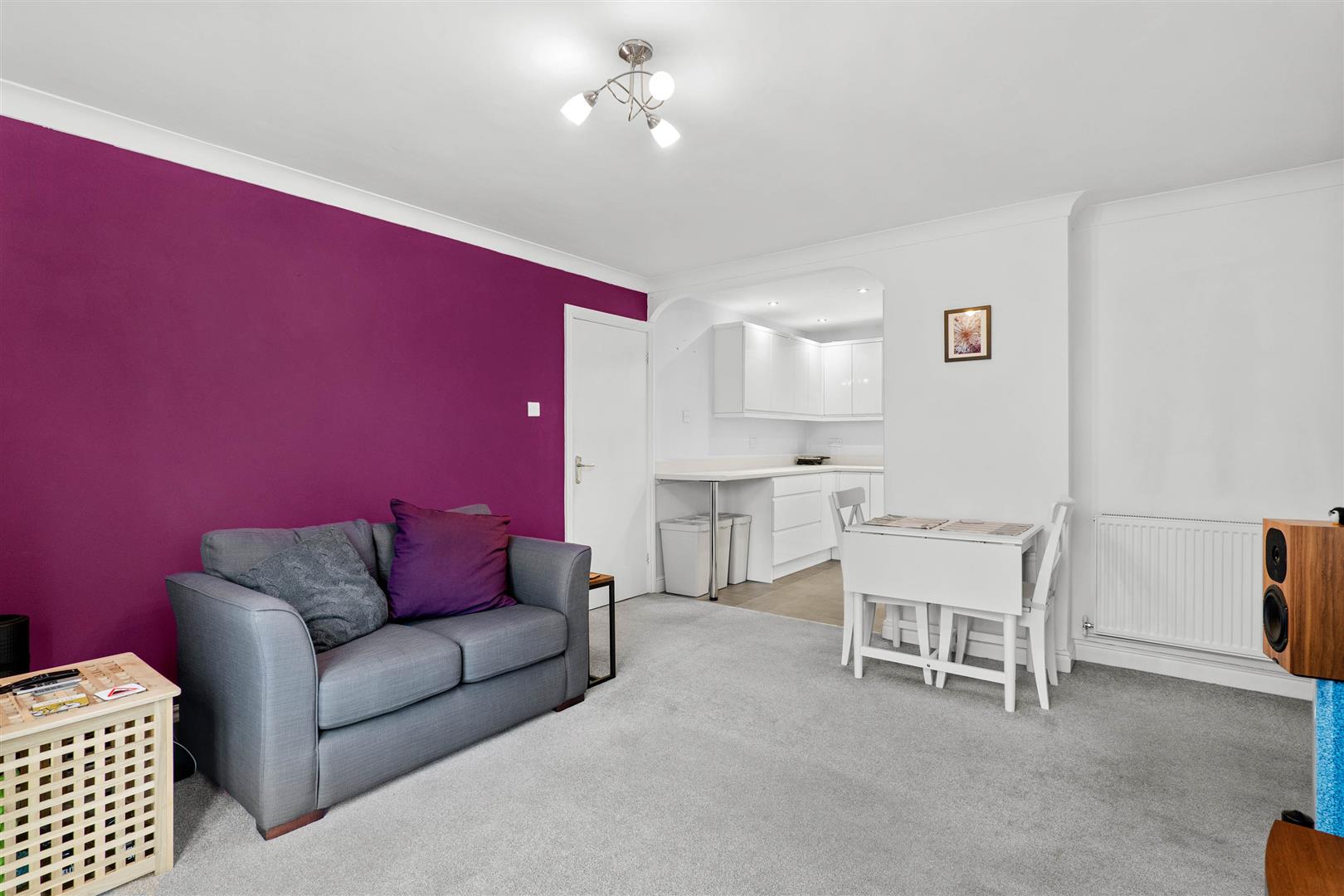 2 bed apartment for sale in Surrey Drive, Kingswinford  - Property Image 4