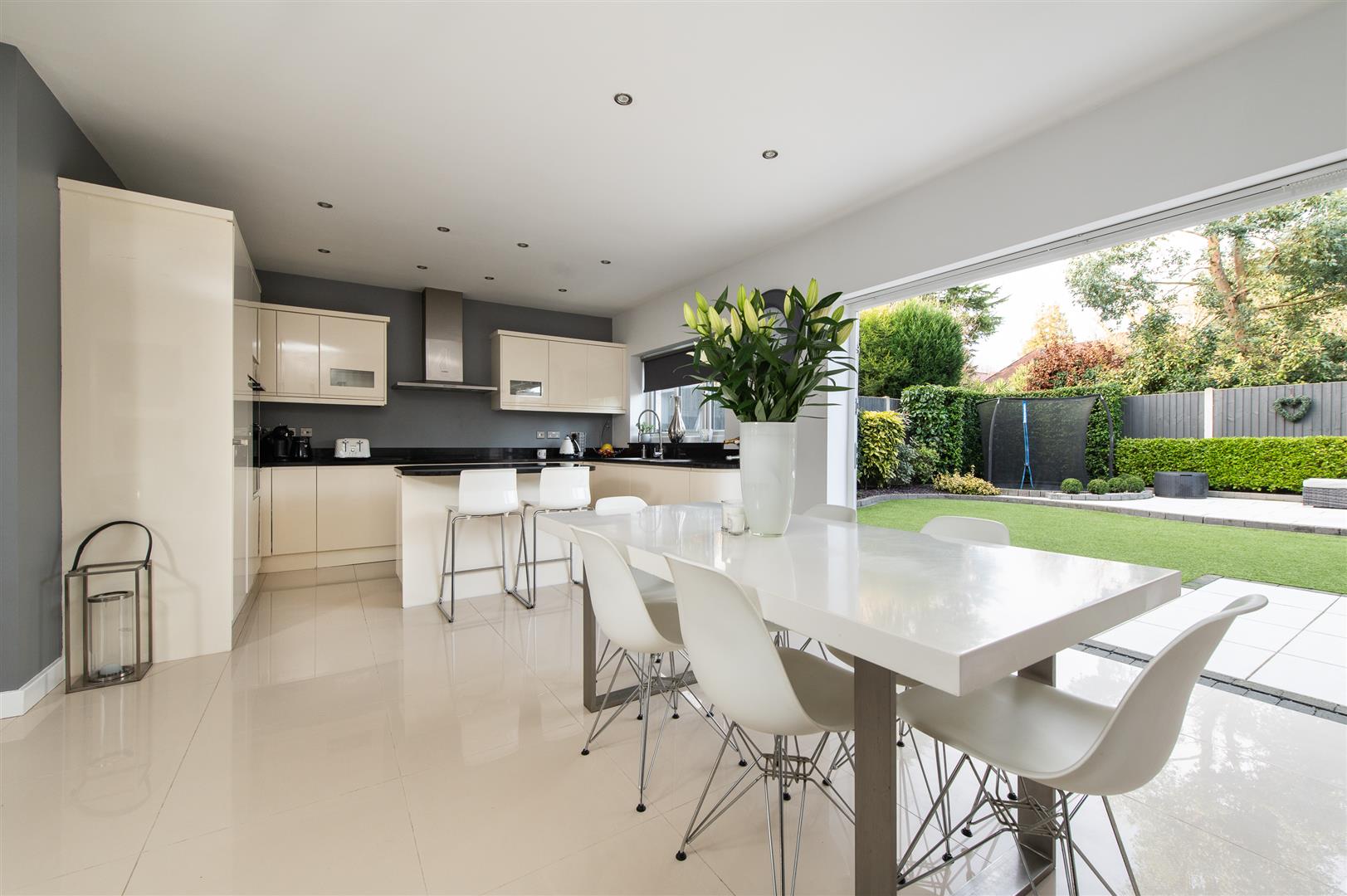 5 bed detached house for sale in Malvern Gardens, Stourbridge  - Property Image 2