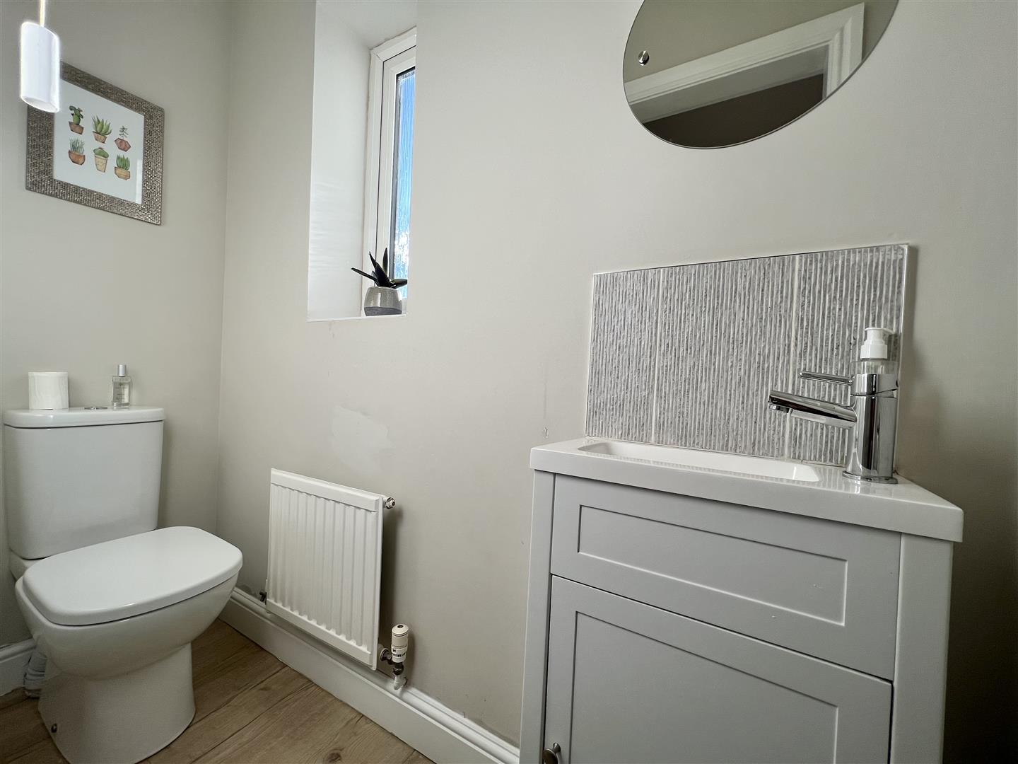 4 bed end of terrace house for sale in The Spruces, Stourbridge  - Property Image 14