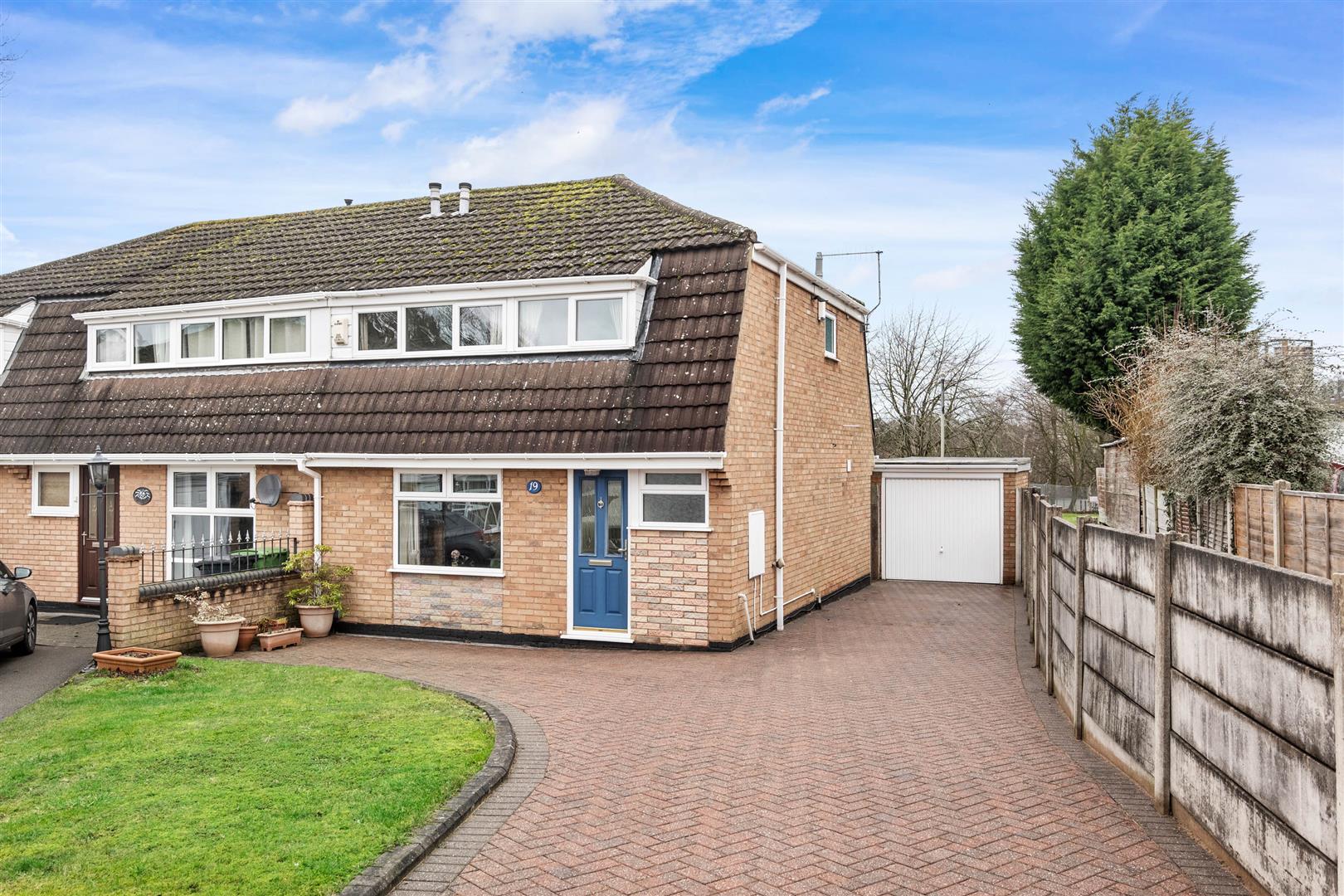3 bed semi-detached house for sale in Warner Drive, Brierley Hill  - Property Image 16