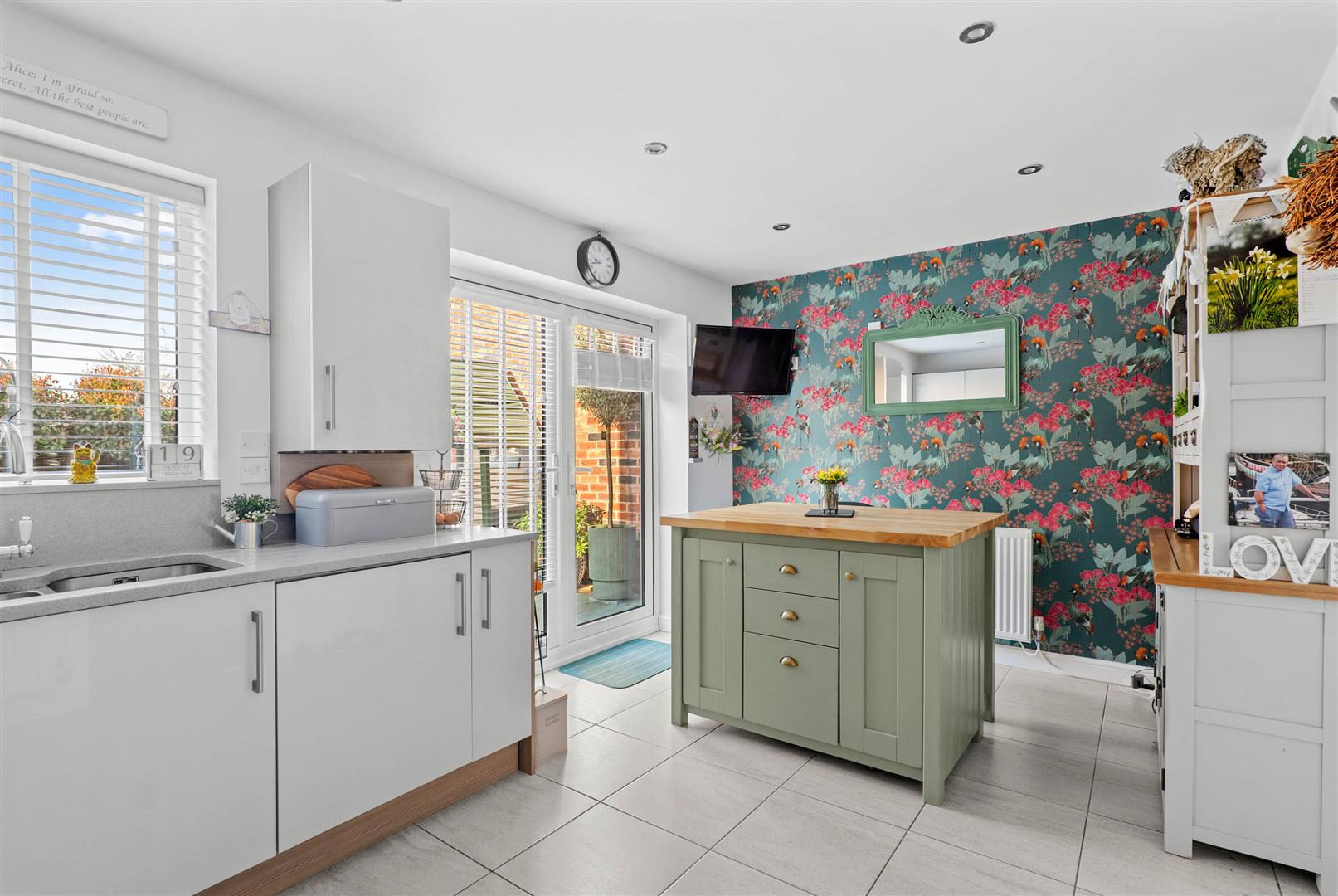 3 bed detached house for sale in Camphill, Stourbridge  - Property Image 2